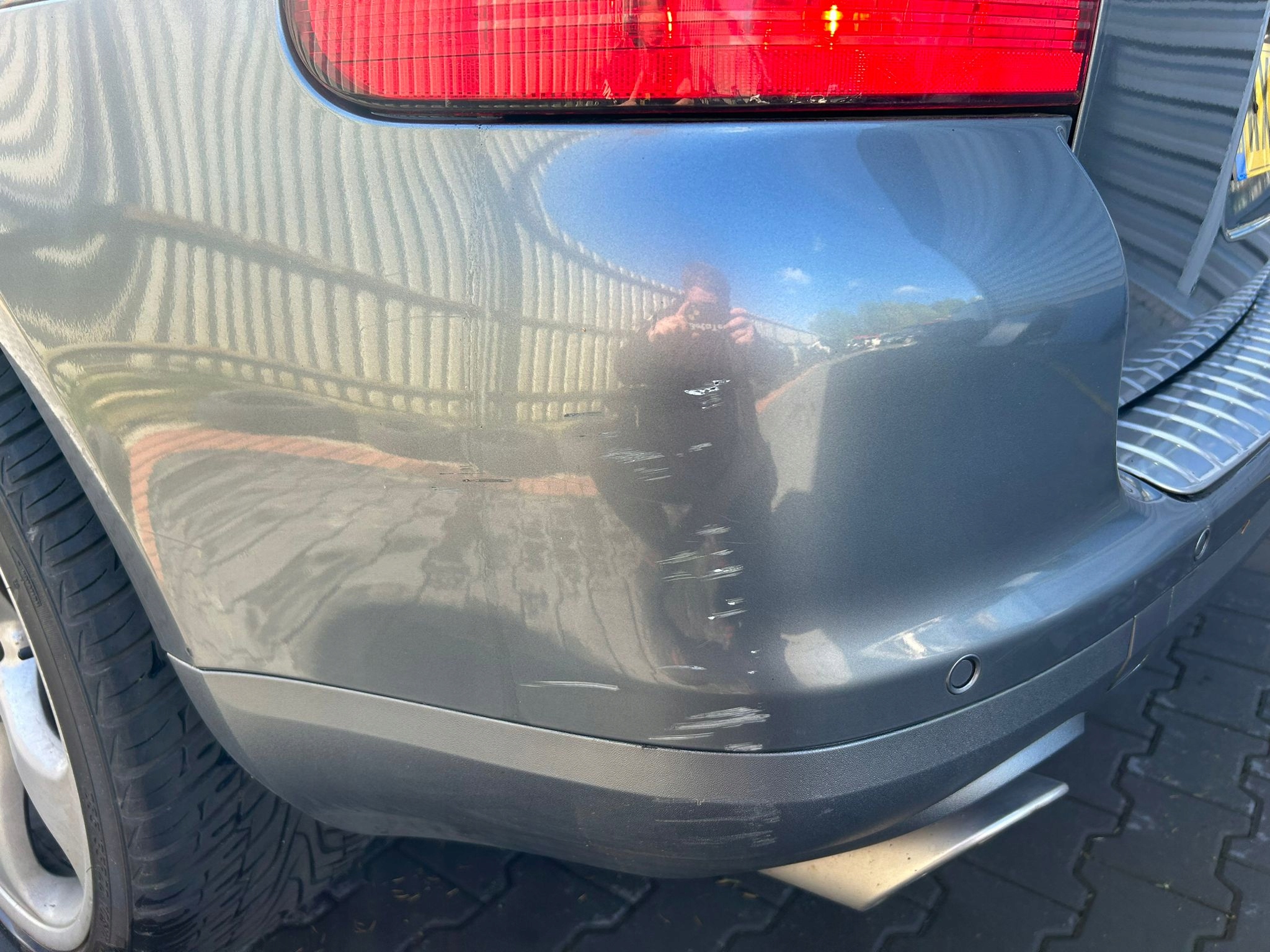complete rear part PORSCHE CAYENNE and LD7Z trunk door bumper lights