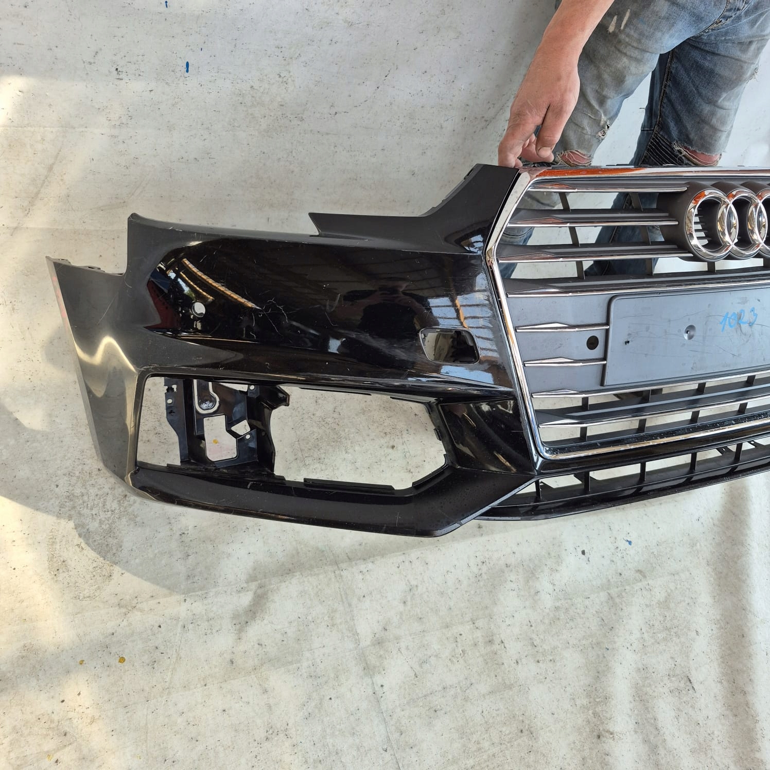 AUDI A4 B9 8W S-LINE 15-19 bumper front front washer PDC