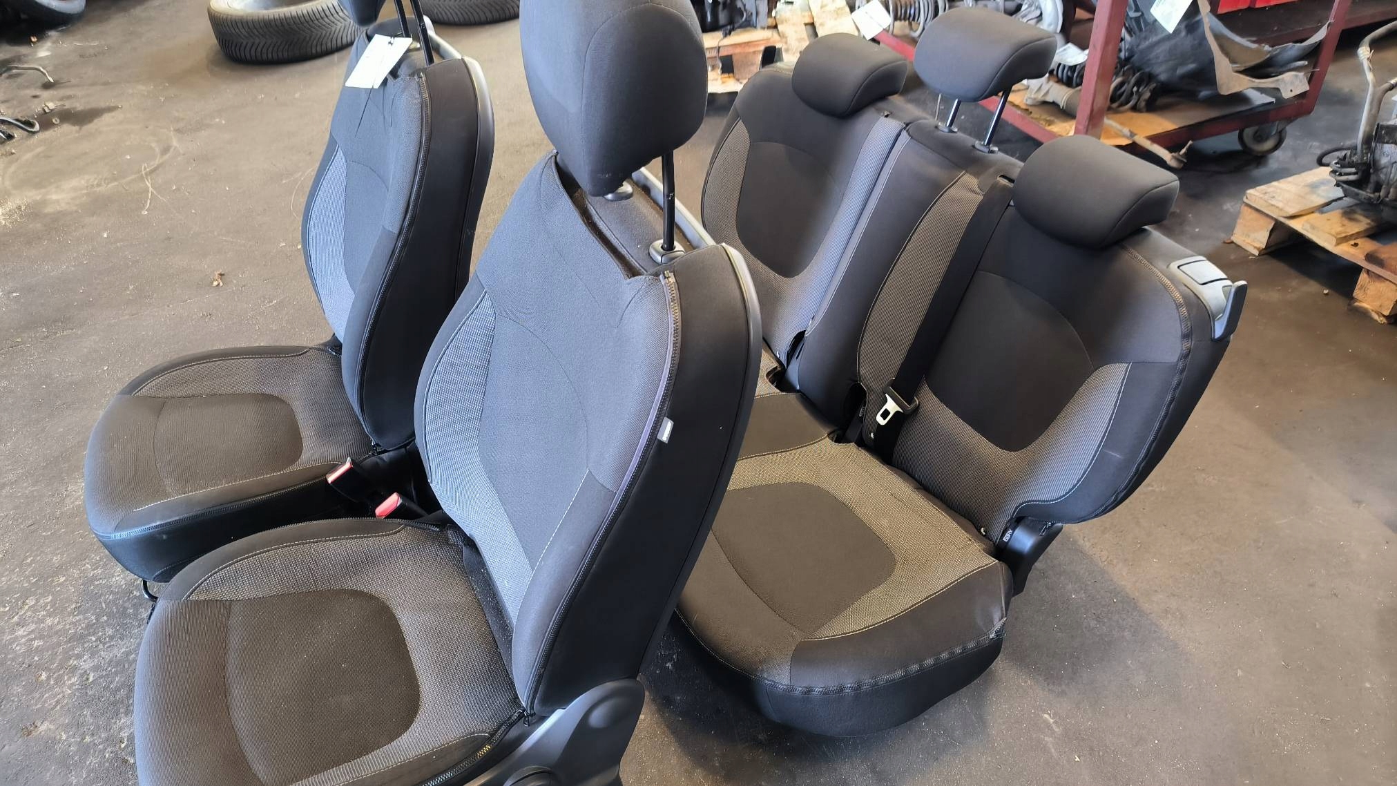 üllések RENAULT CAPTUR I