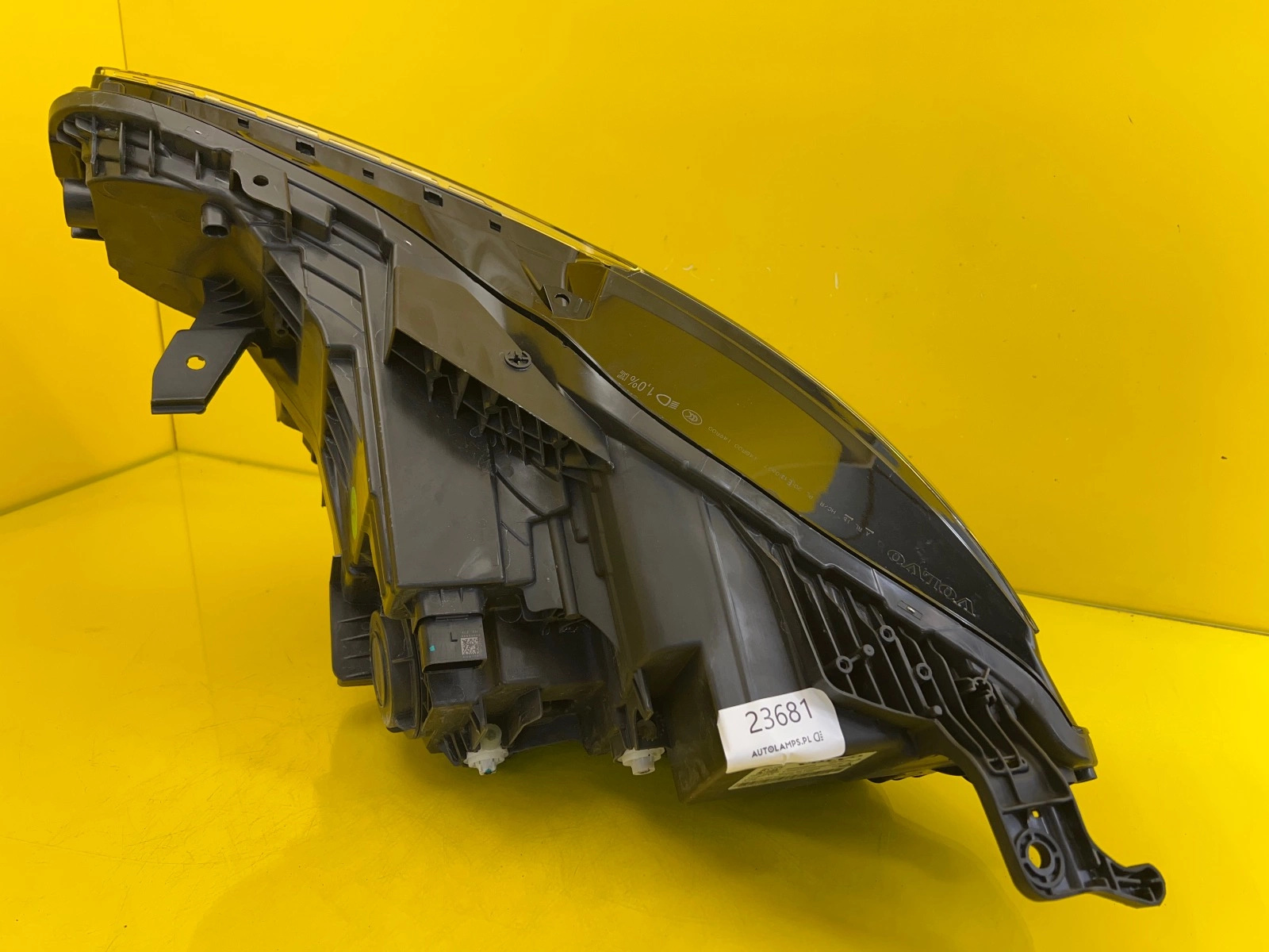 light right front Volvo EX30 Full Led 80000628