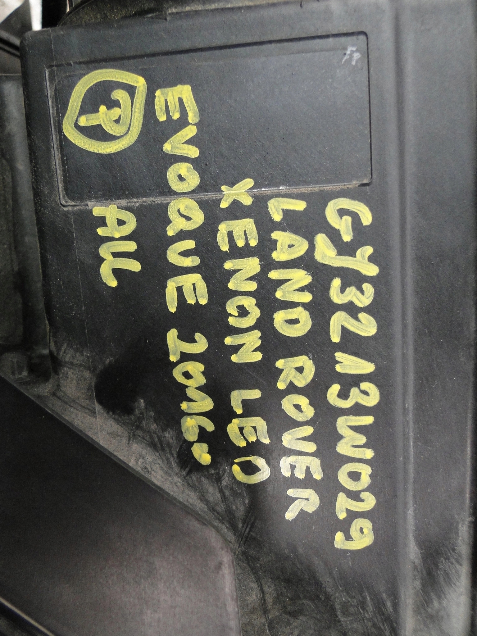 LAMPA PRZEDNIA PRAWA LEWA LAND ROVER EVOQUE Producent części Land Rover OE