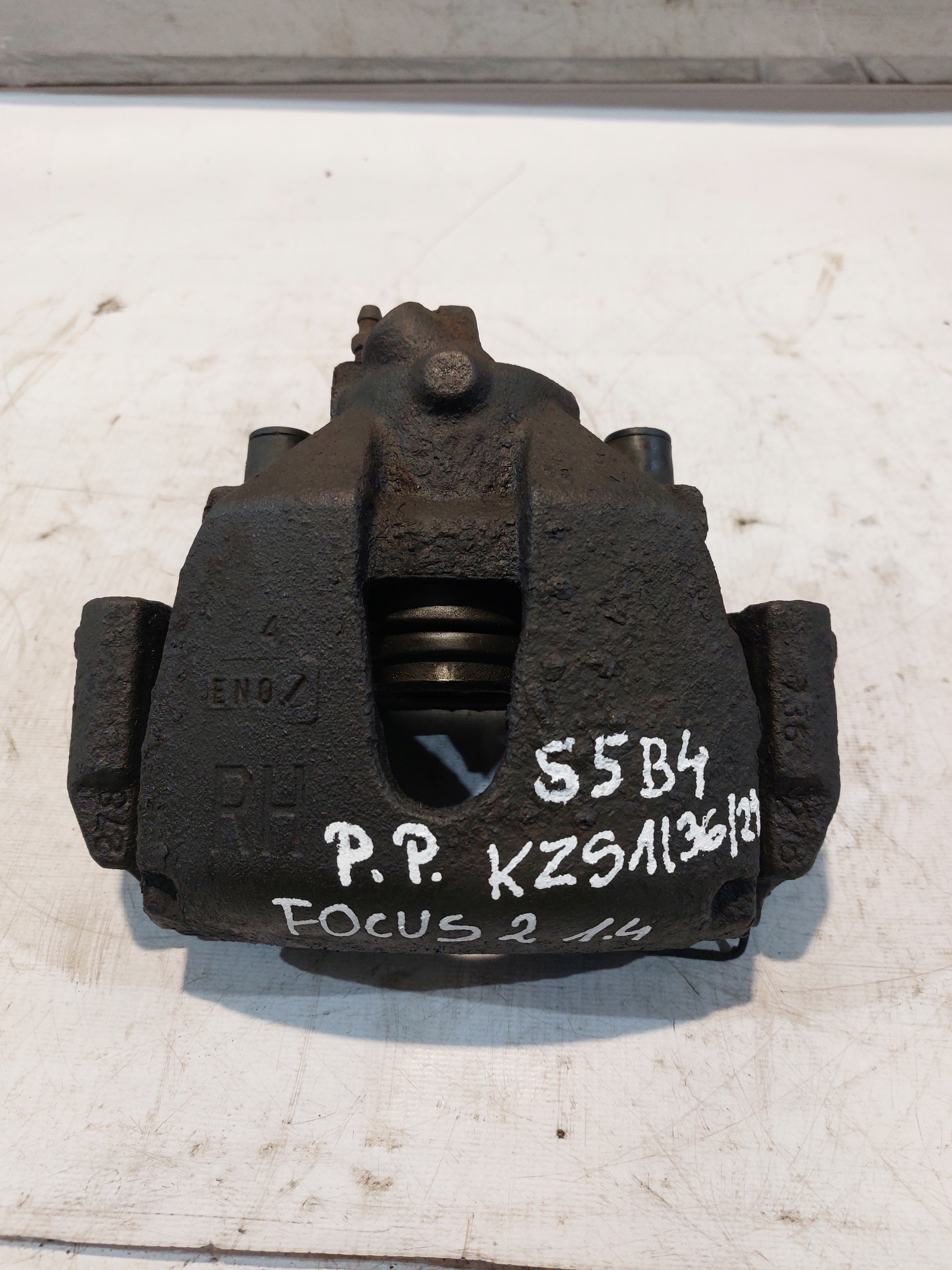 caliper brake right front FORD FOCUS MK2 MKII 1.4