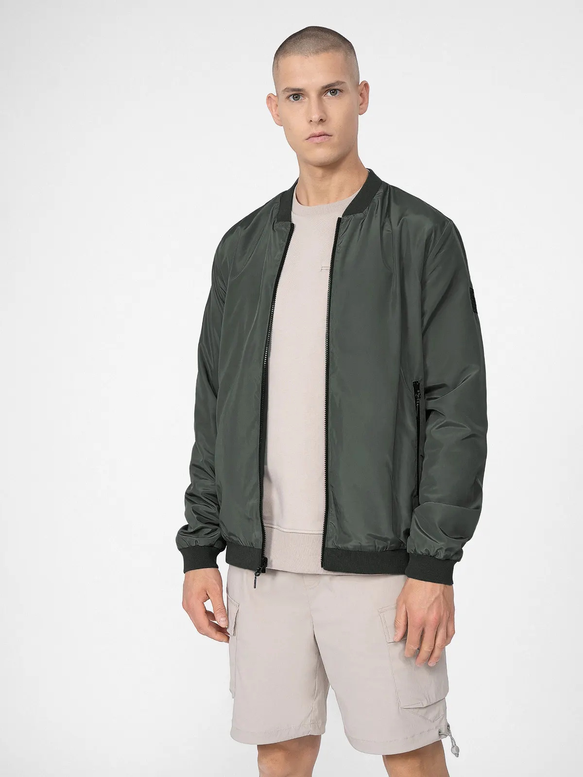 KURTKA MĘSKA BOMBERKA 4F PRZEJŚCIOWA SS23M013 Rozmiar XL