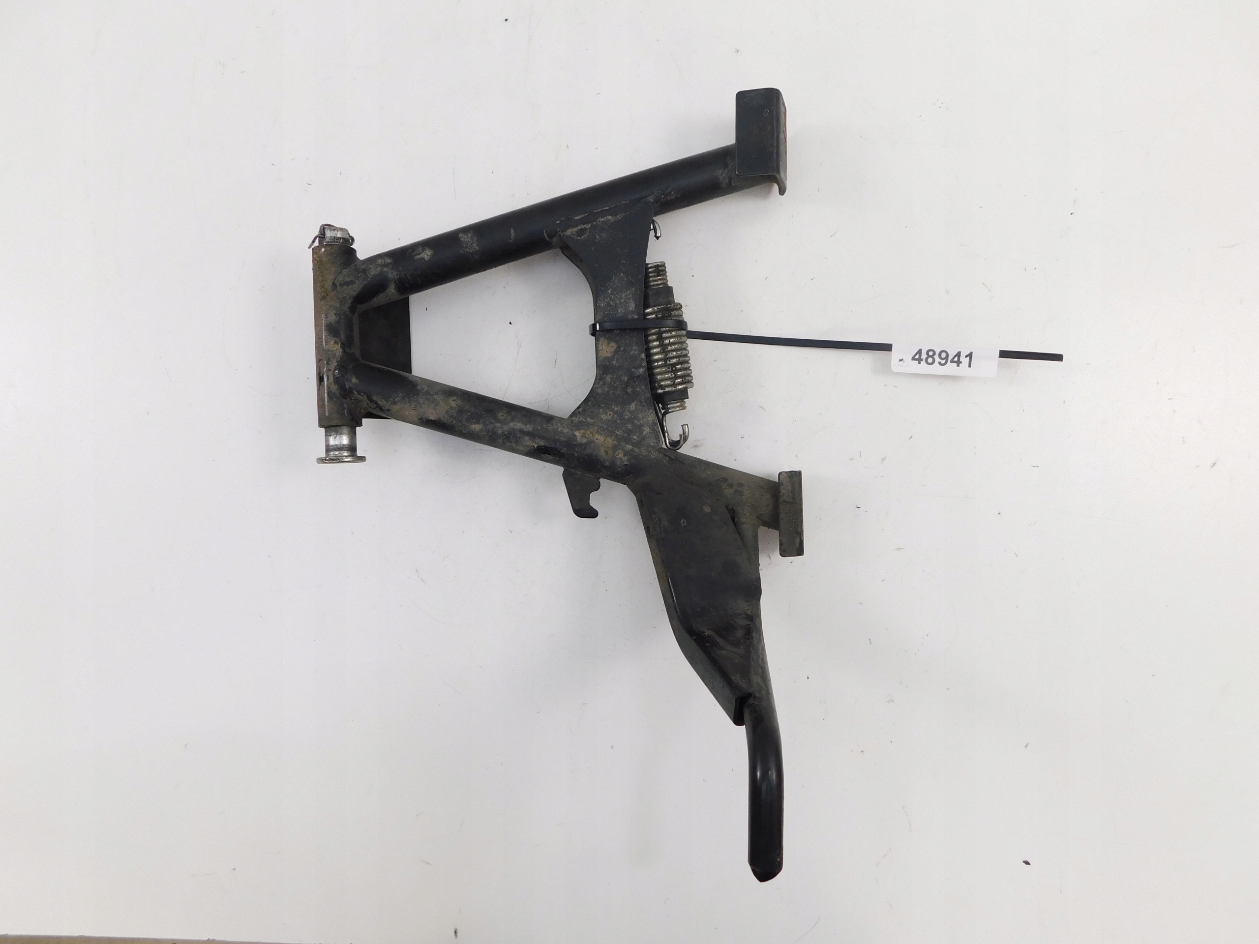 YAMAHA YS 125 НОЖКА ЦЕНТРАЛЬНАЯ НОЖКА