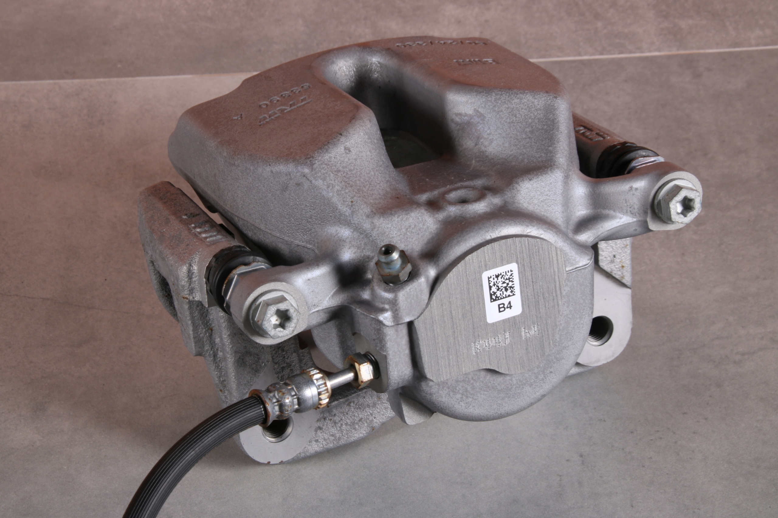 BMW G30 G31 caliper brake right front front 6872800 60/24/330 24 km !!