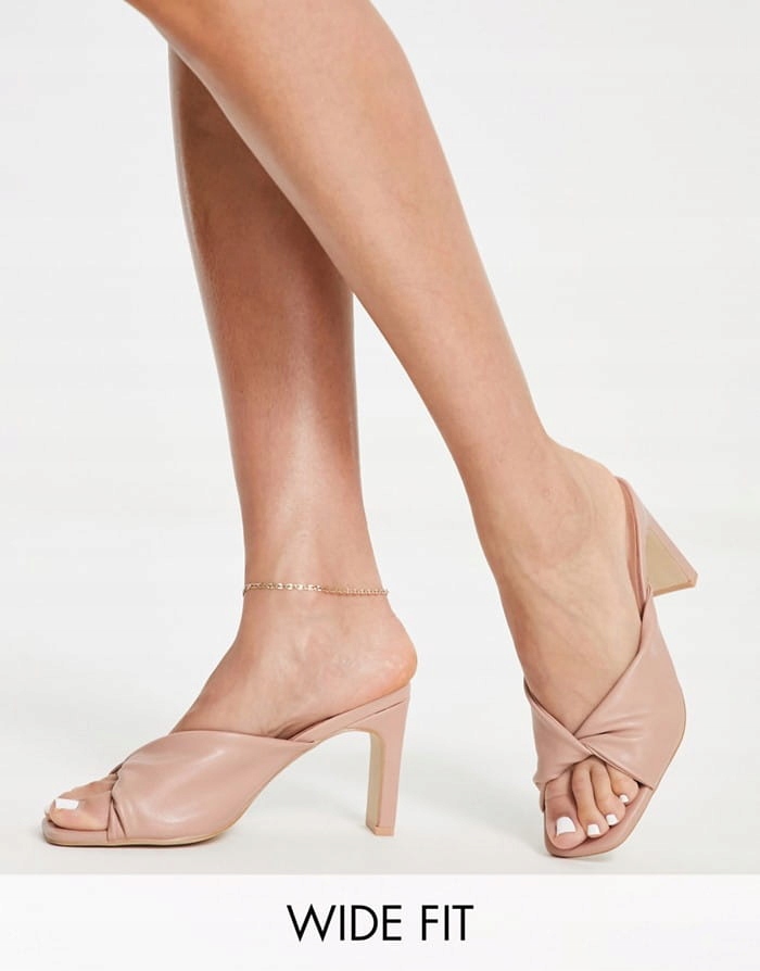 NEW LOOK BEŻOWE KLAPKI OBCAS (39)