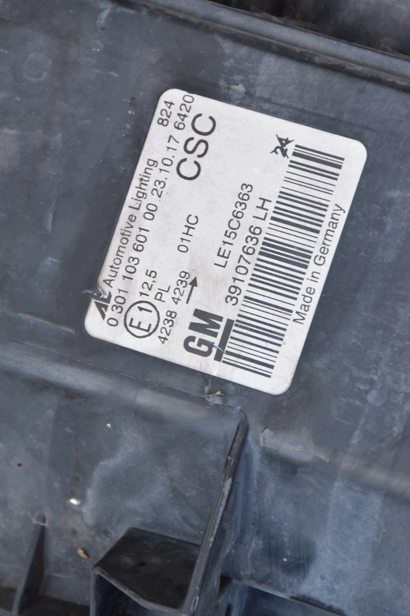 light left front OPEL ZAFIRA C LIFT 2016-2019R 39107636 UK