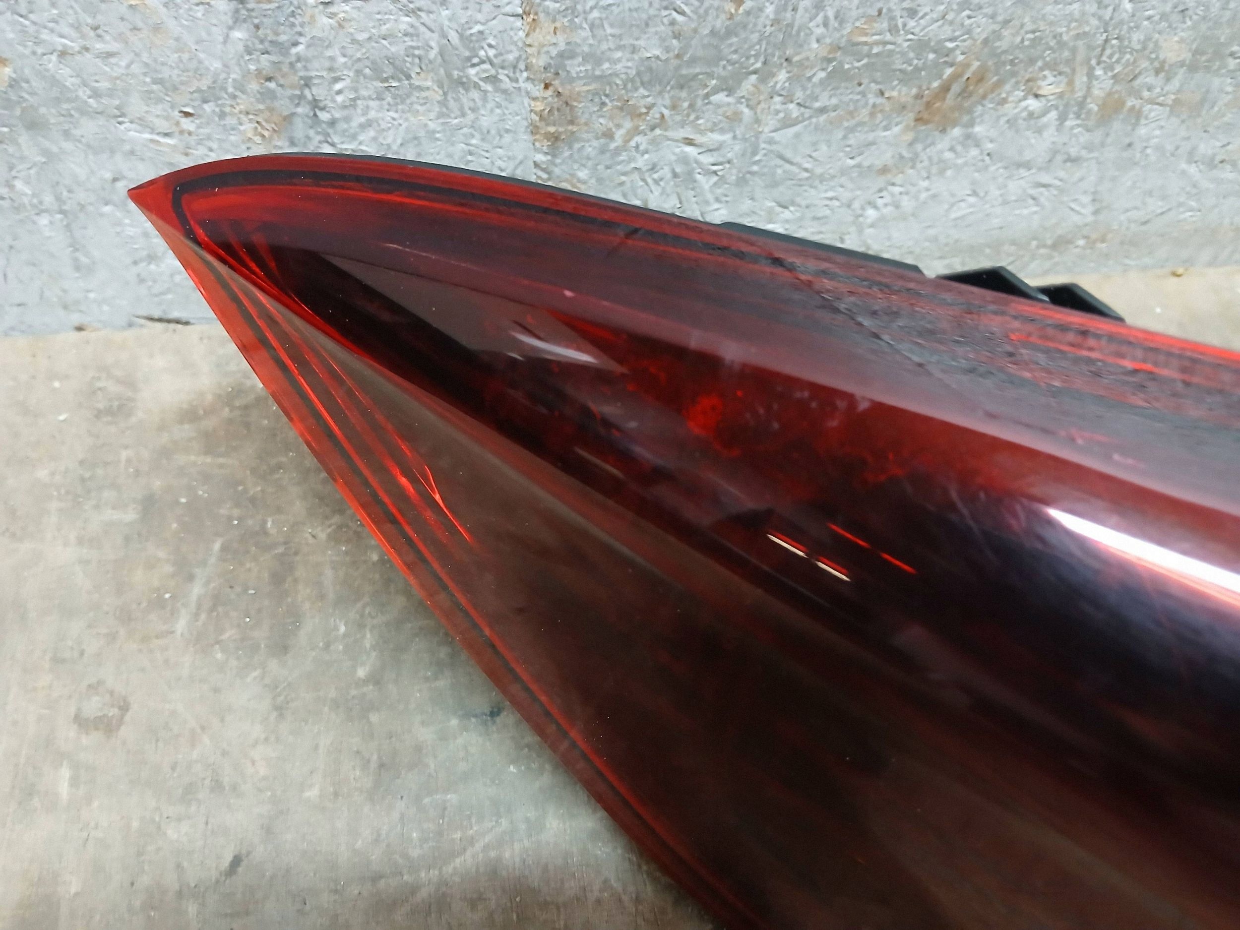 light rear part left OPEL INSIGNIA B KOMBI YR00147980