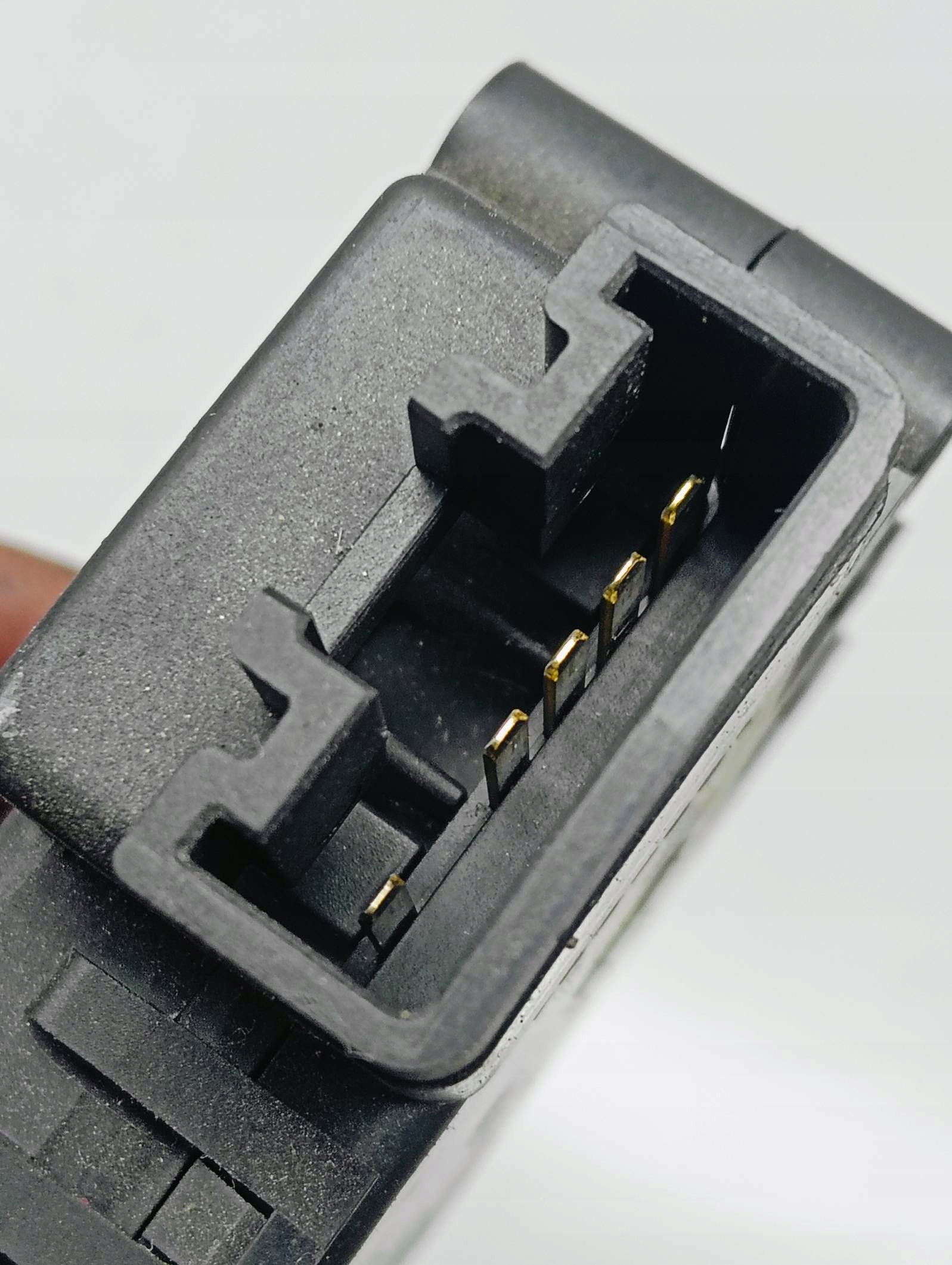 Régulateur Micro moteur Nadmuchu MAZDA 5 et CR 2.0 CITD 5X31E