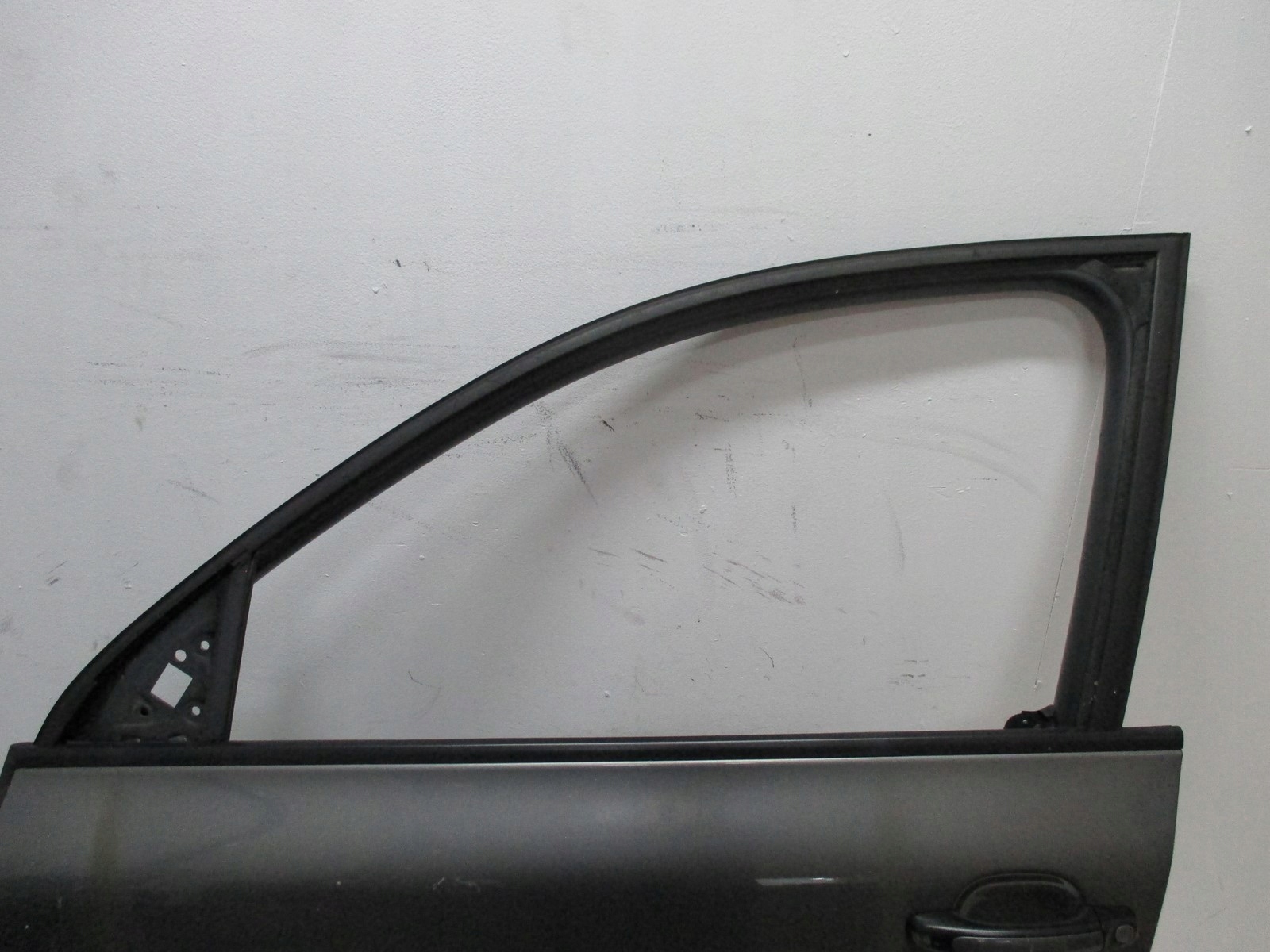 door Porsche Cayenne 08r left front