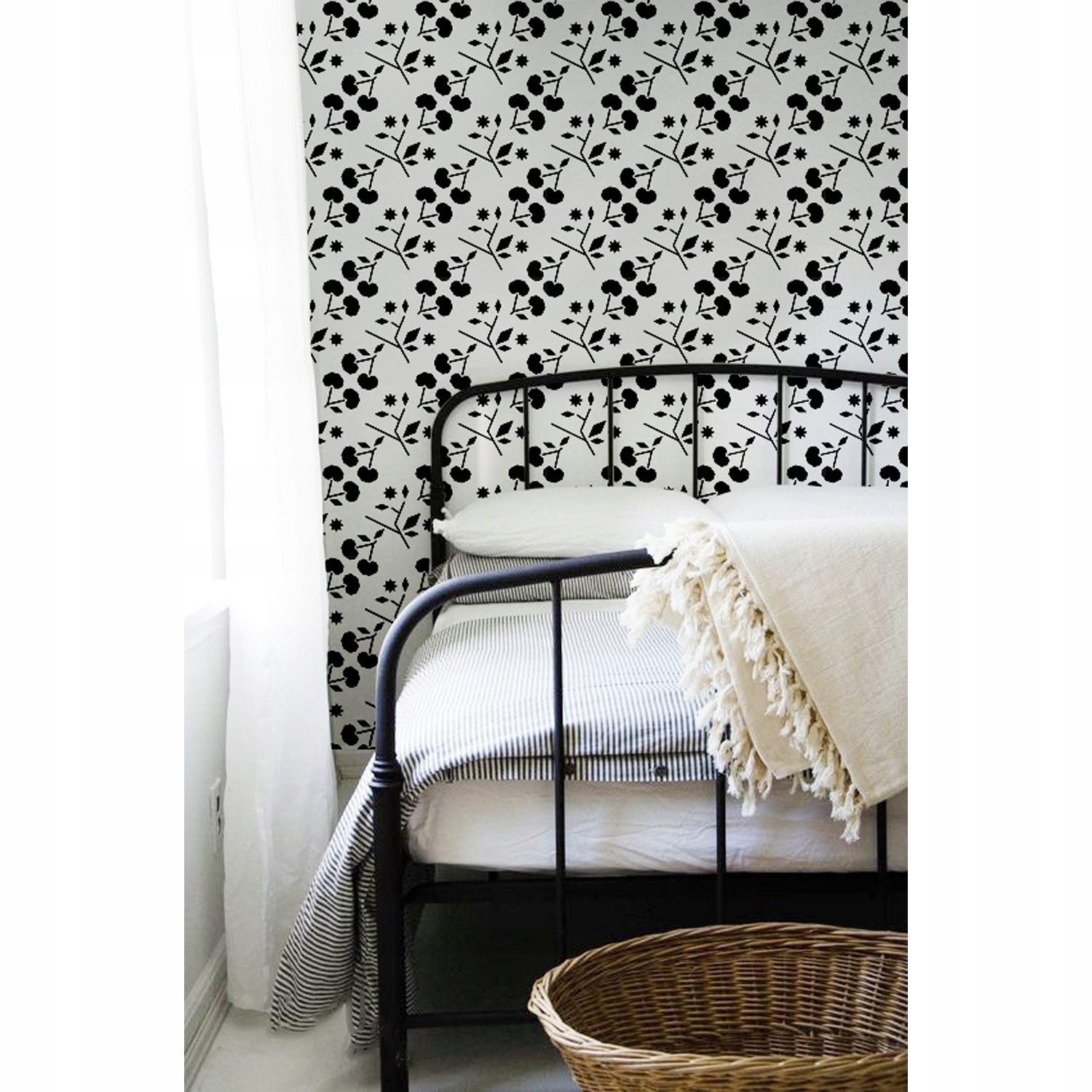 

Foto tapeta samoprzylepna Czarne wiśnie 250x104 cm