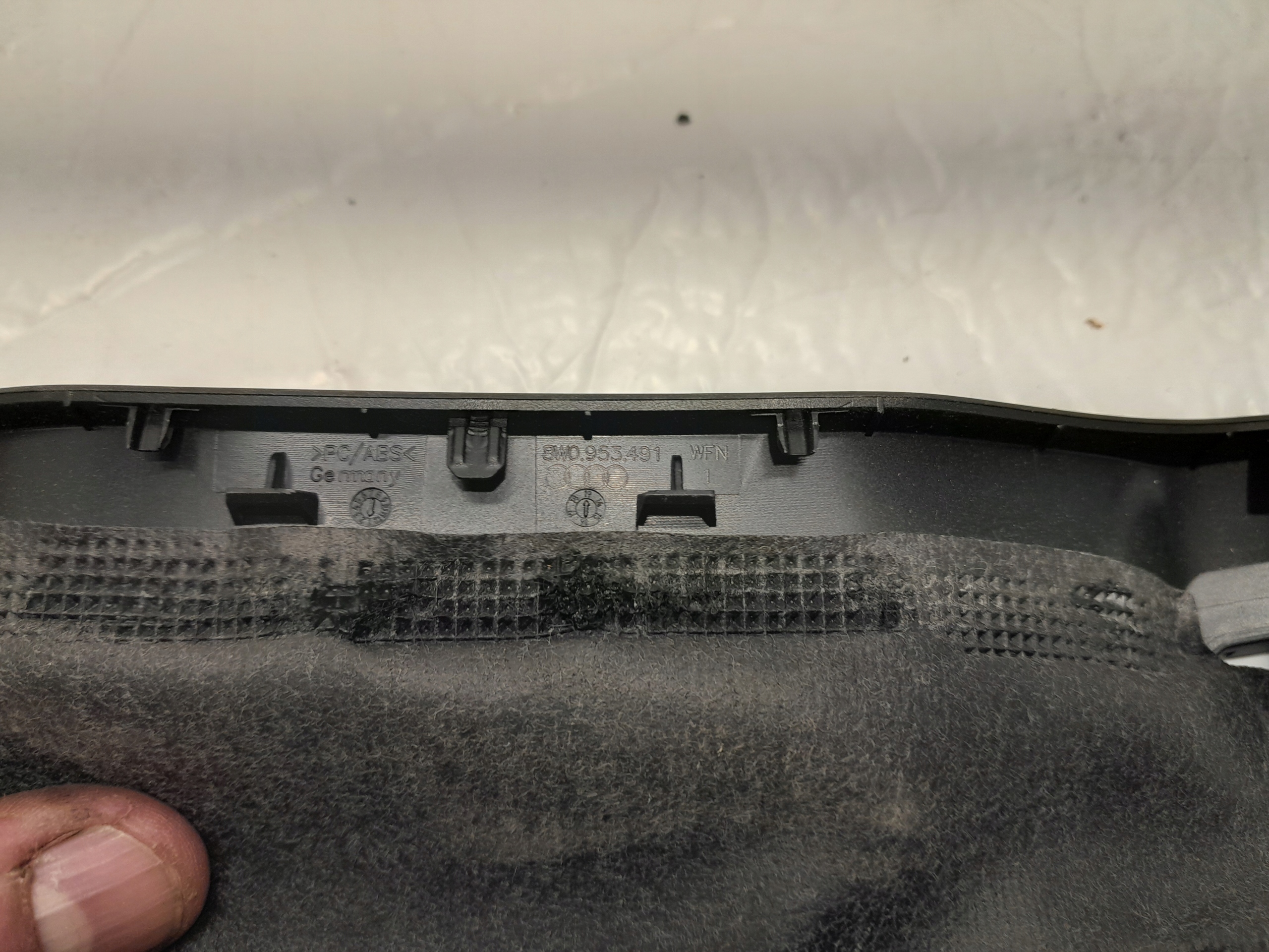 AUDI A4 B9 LIFT obal volantu 8W0953491