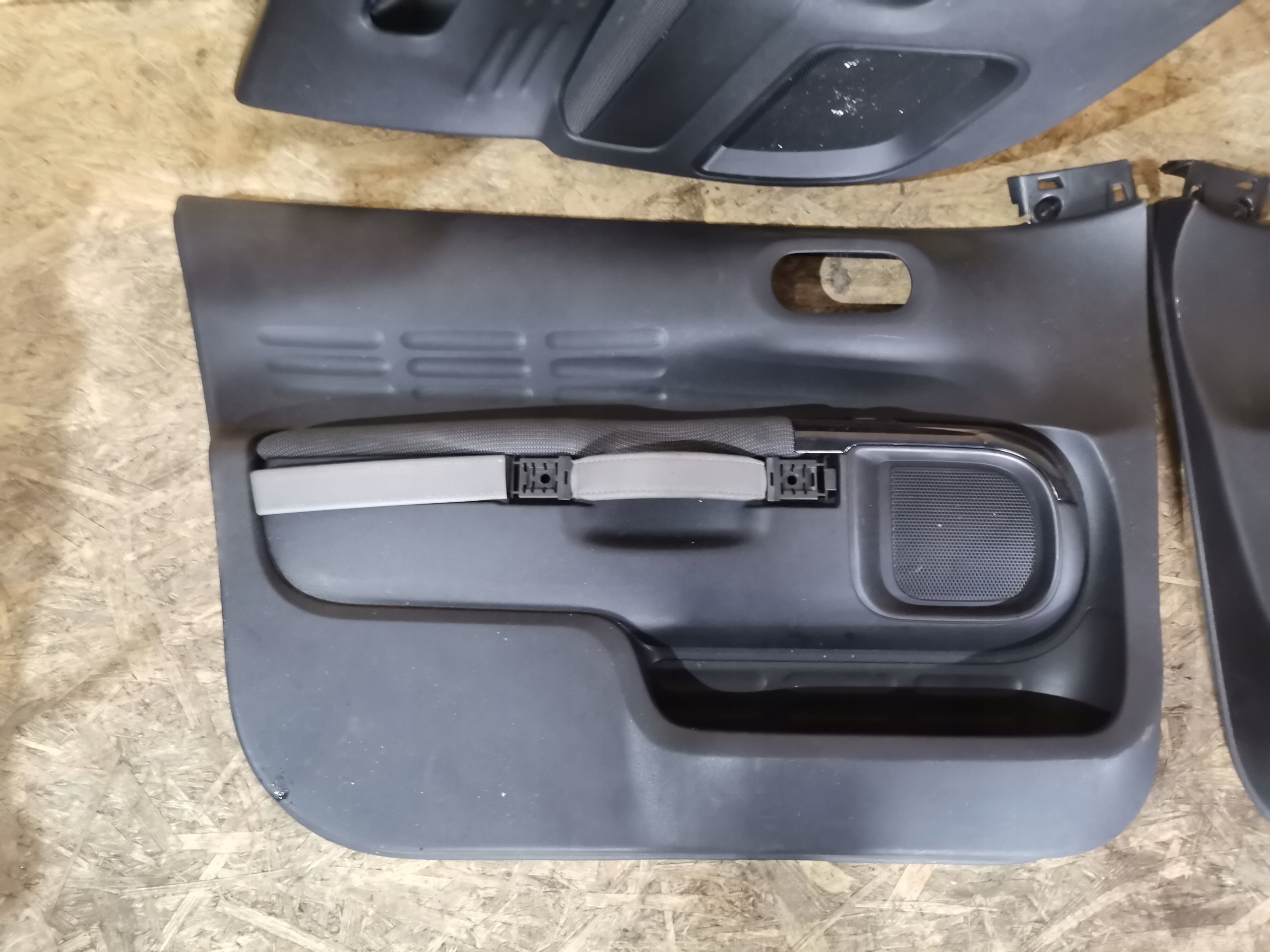 side door KOMPLET CITROEN C4 CACTUS 14-17r