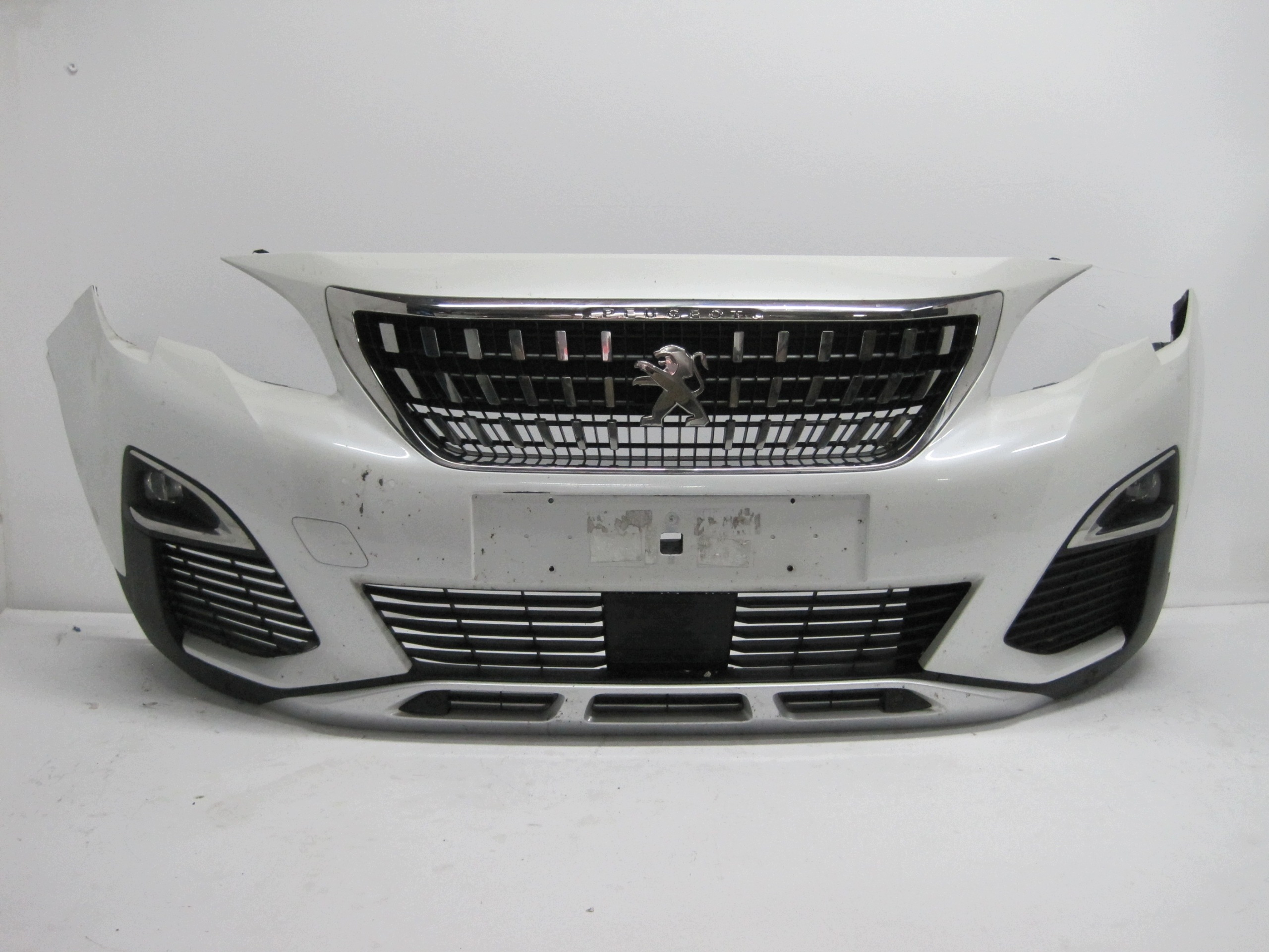 bumper front PEUGEOT 3008 II 6 PDC 18R front