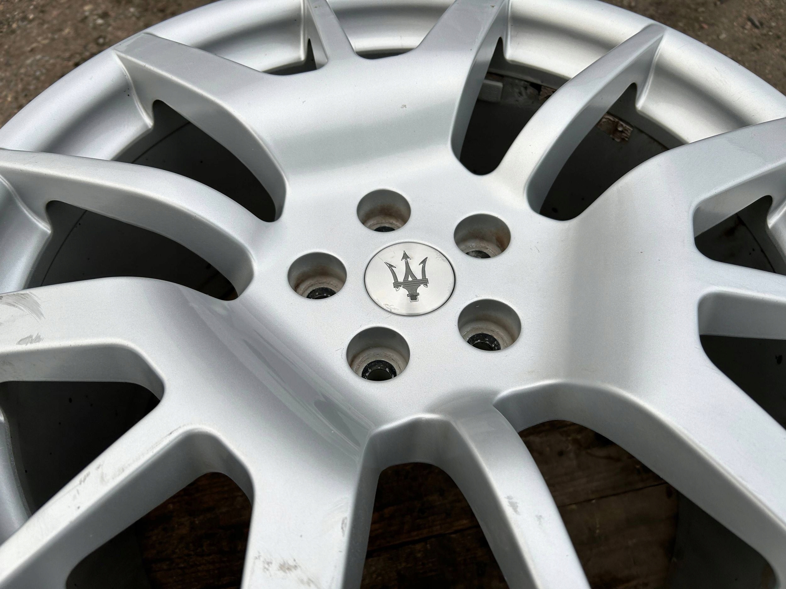 wheel disc discs disc 20" 20x10.5j et37.5 Maserati GranTurismo 2008