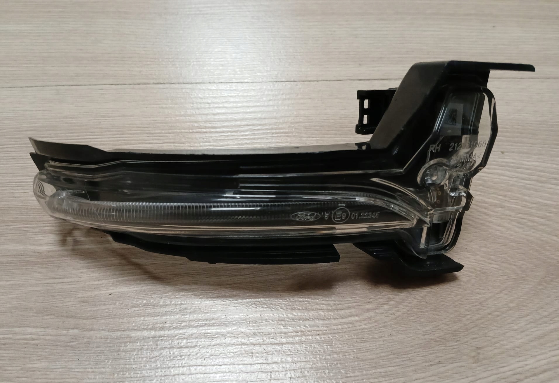 FORD KUGA MK3 od 2019r Indicateur de direction LED Droit Rétroviseur OE