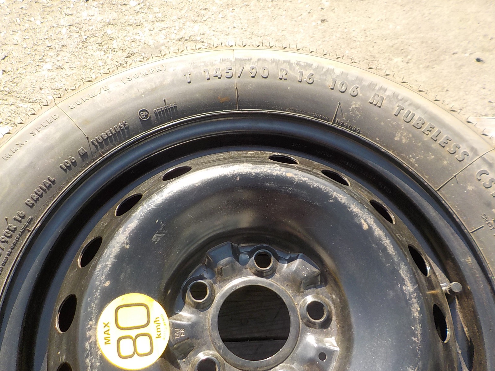 NISSAN QASHQAI a J10 JUKE dojazdovka R16 5x114.3 145/90/16