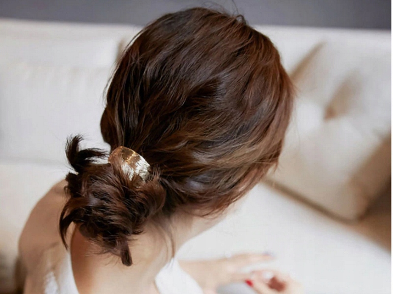 ZŁOTA GUMKA DO WŁOSÓW LlŚĆ LISTEK Metalowy Owijka Model M07 ZŁOTA