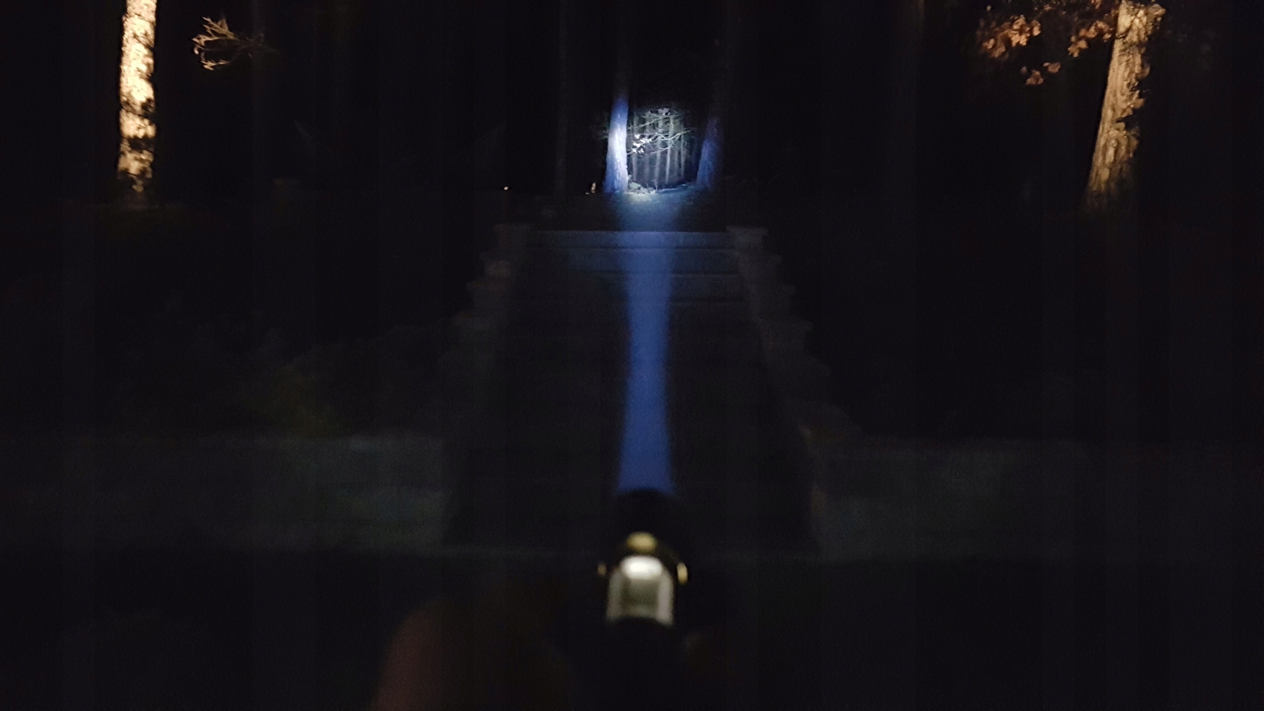 LATARKA USB 2X LED T3 COB USB Z AKUMULATOREM ZASIĘG 400m ZDJĘCIA NOCĄ Długość 10 cm