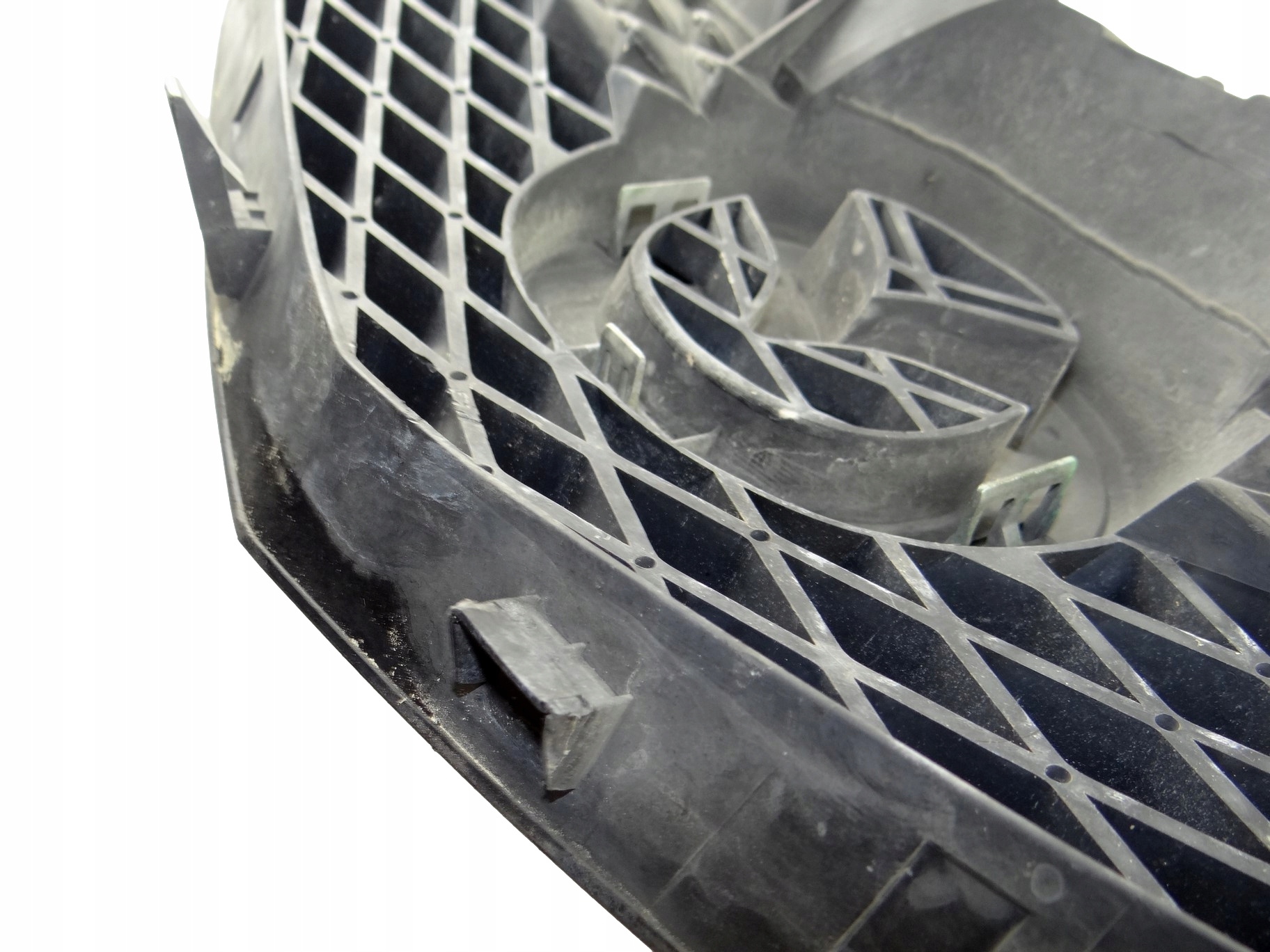 grille radiator MAZDA 6 GJ6A50712