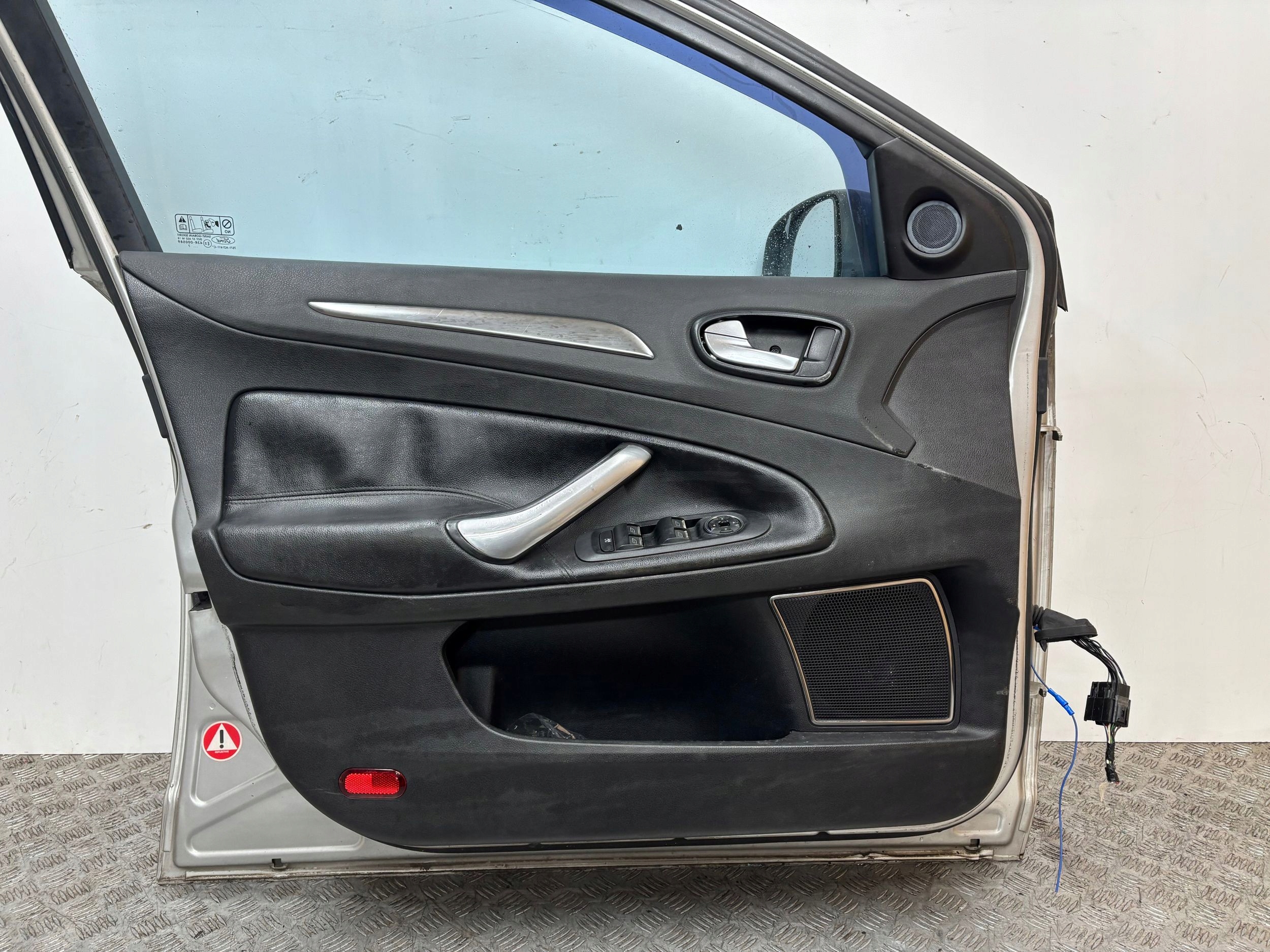 door front front left FORD MONDEO MK4 07