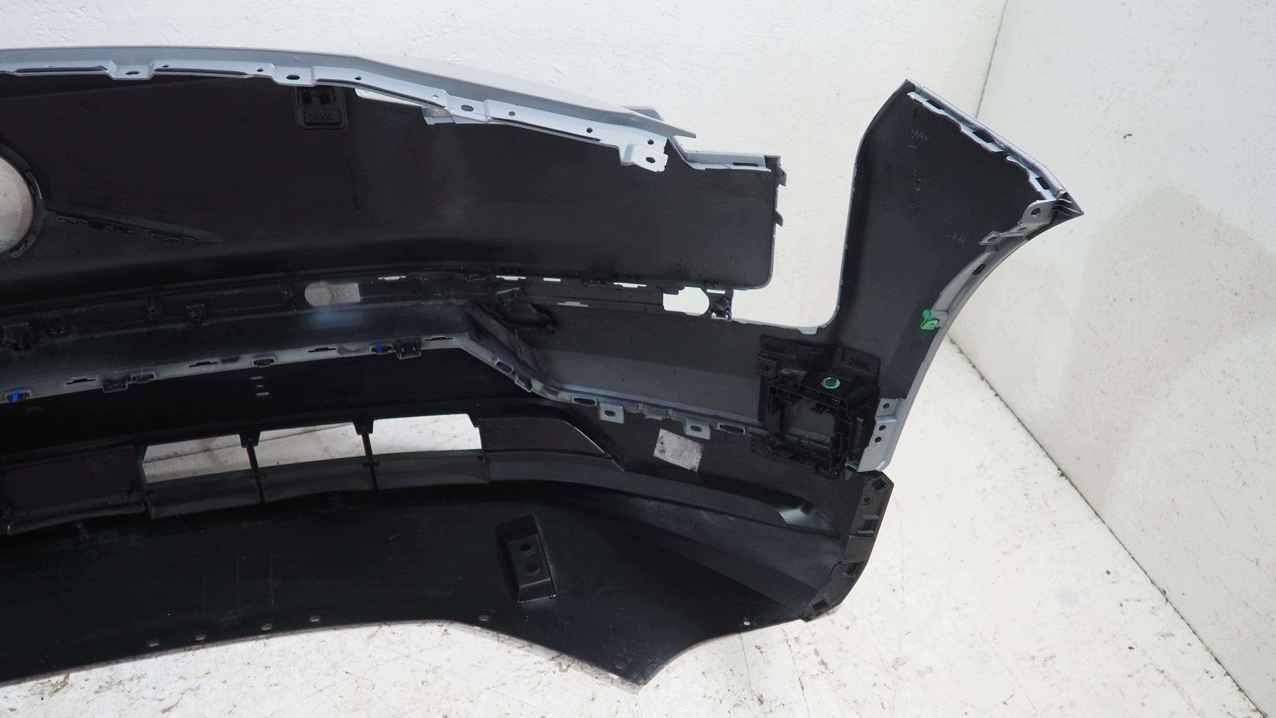 Volvo EX30 nárazník předek přední 31345658
