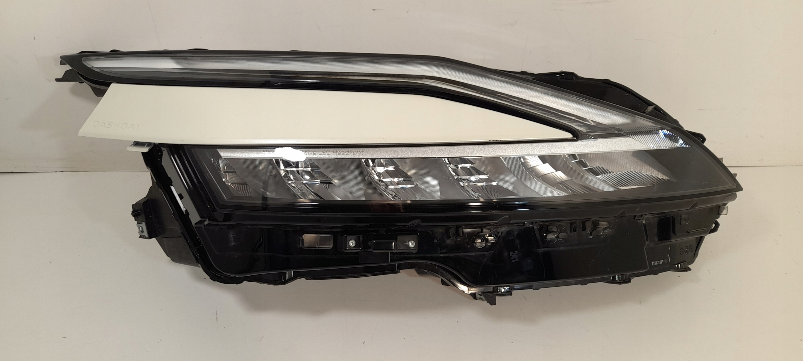 Nissan Qashqai J12 1,0TCE front complete QAB (T109)