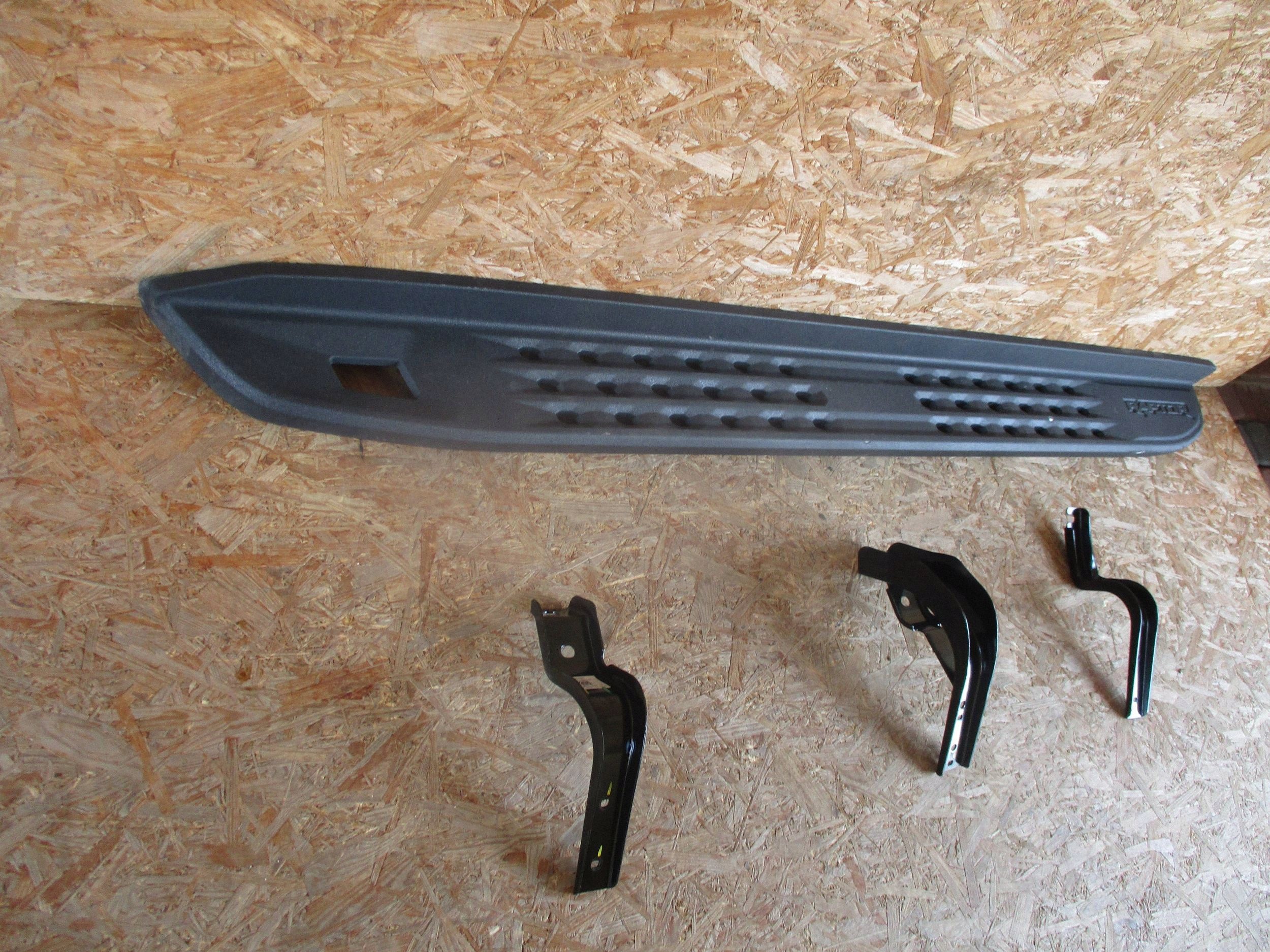 FORD RANGER RAPTOR küszöb STOPIEN bal 20