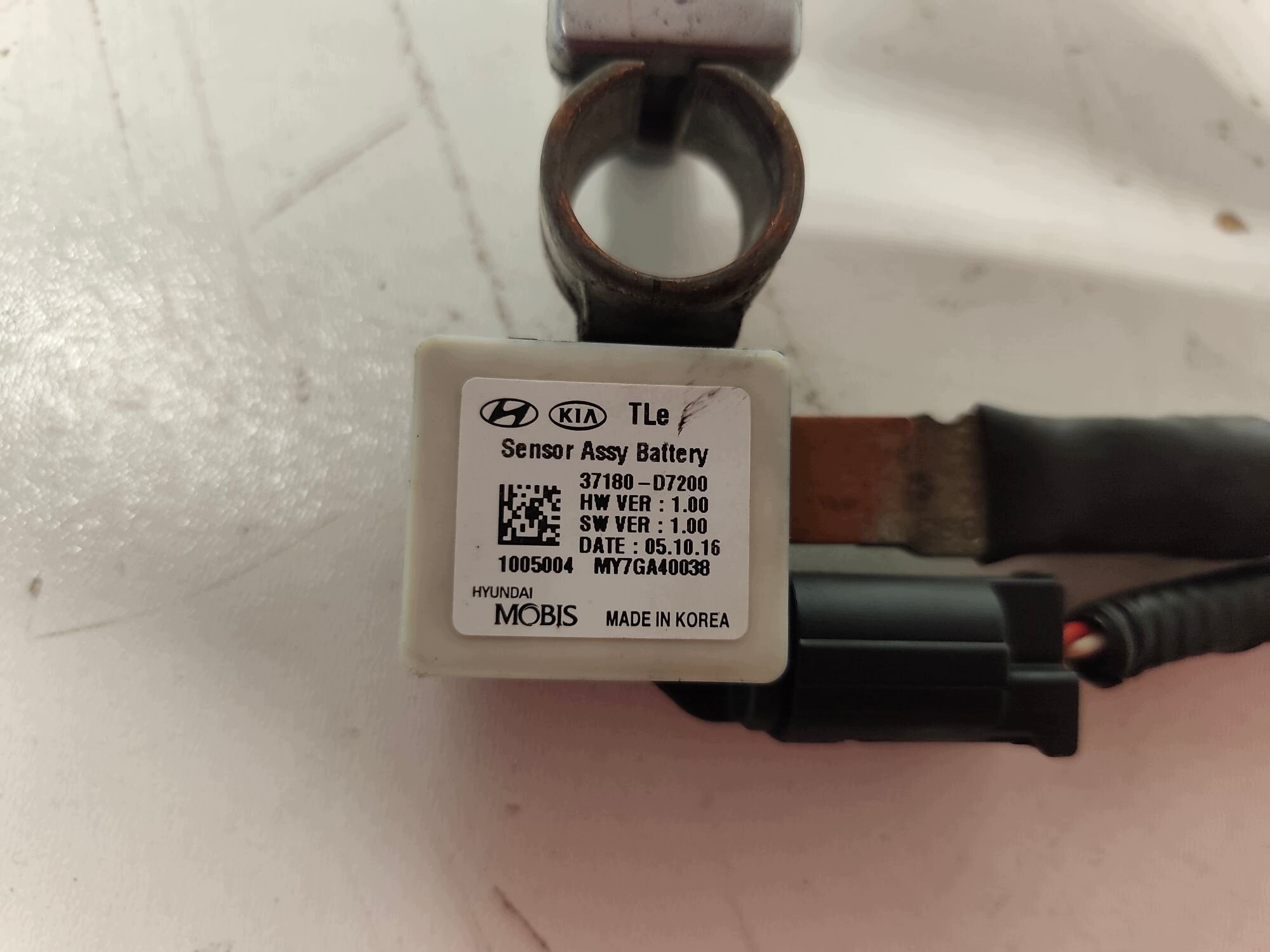 HYUNDAI TUCSON II Batteriemanagement Sensor 37180-D7200 2.0 CRDI 15-20