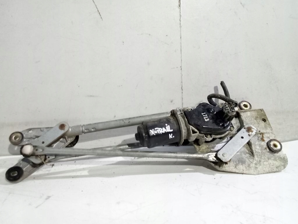Nissan X-trail and T30 wiper mechanism front