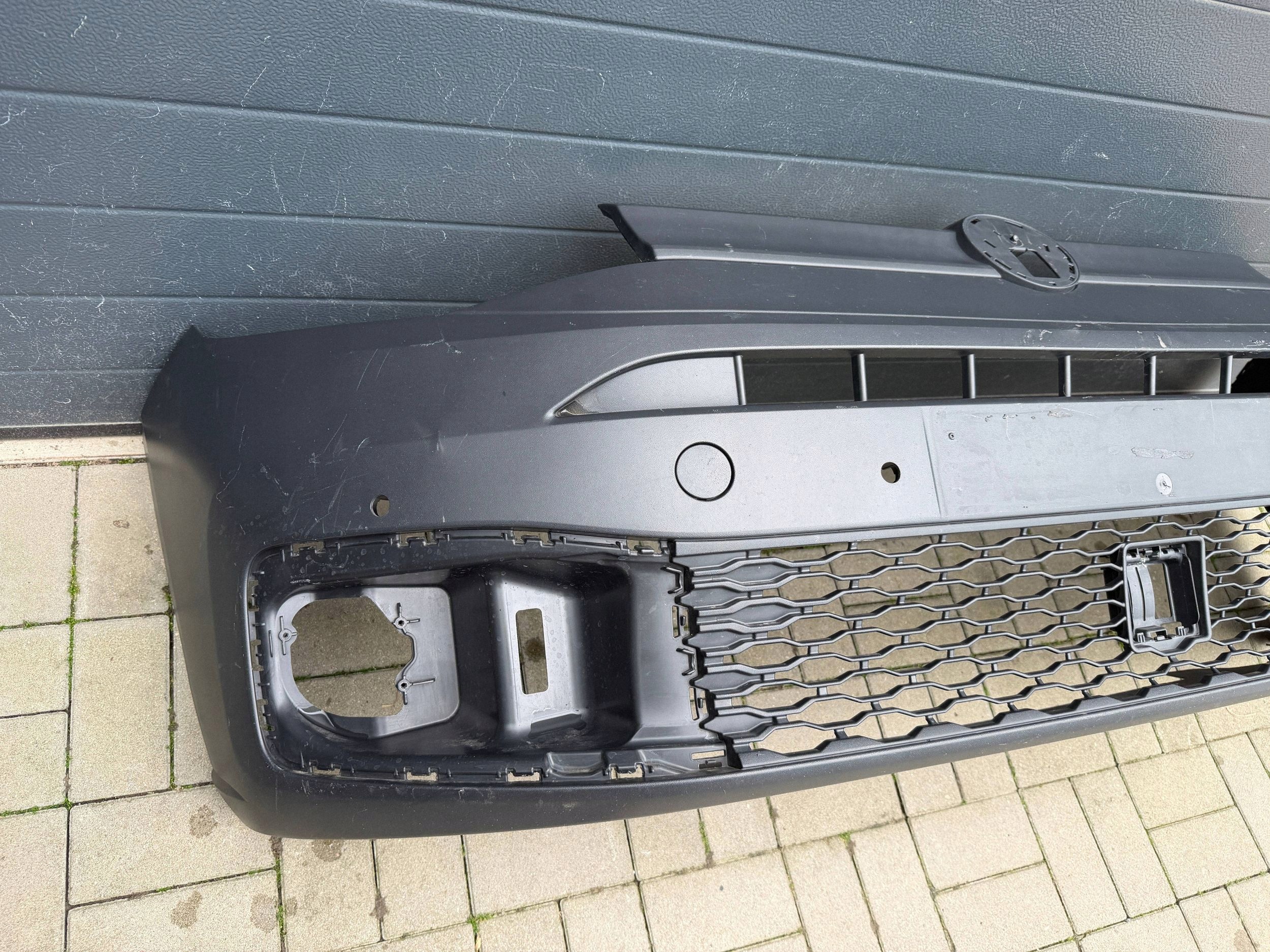 Vw Caddy 2k7 20- bumper front front