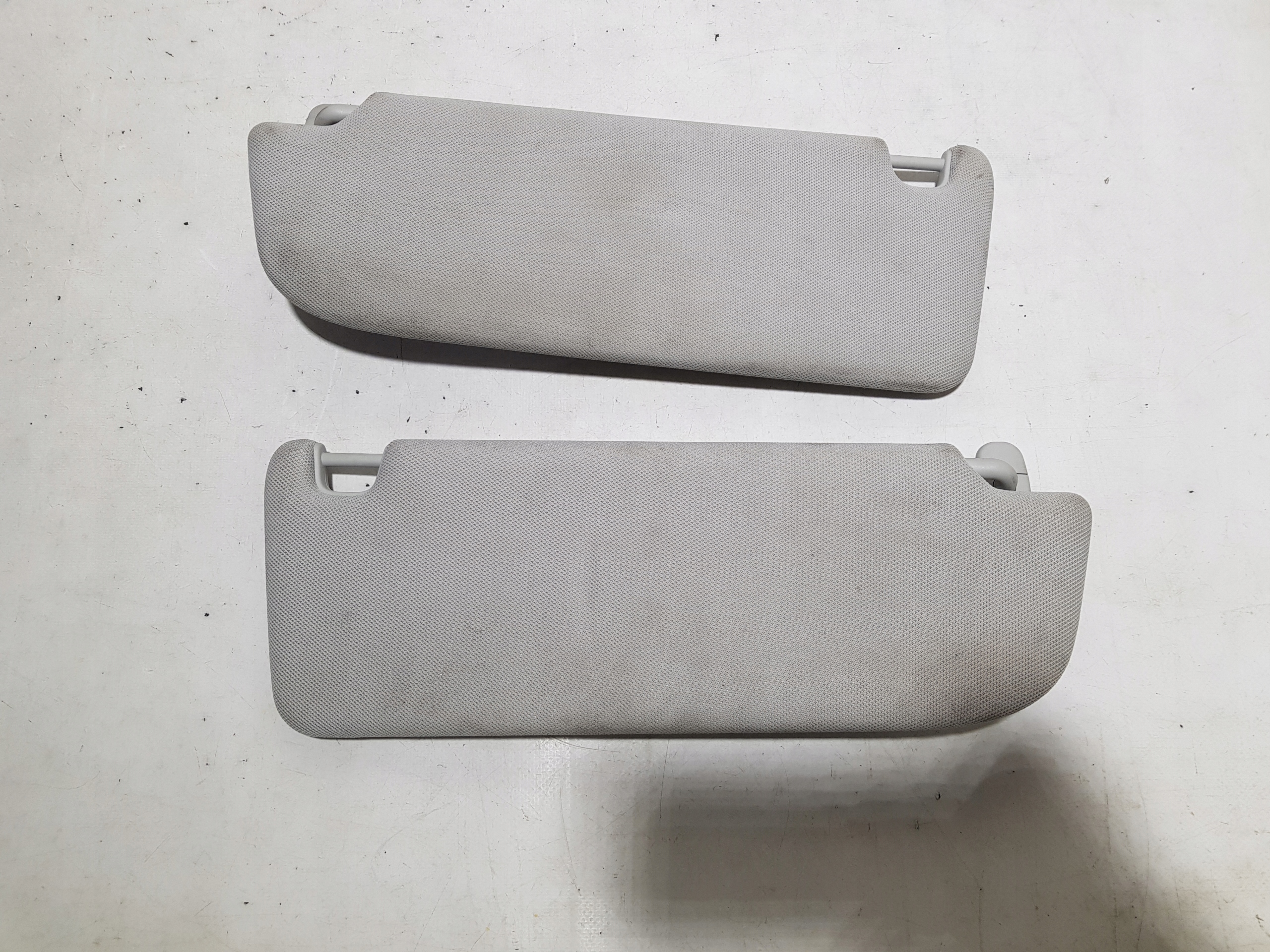 covers PRZECIWSLONECZNE visors right left KOMPLET 4H0857551 4H0857552