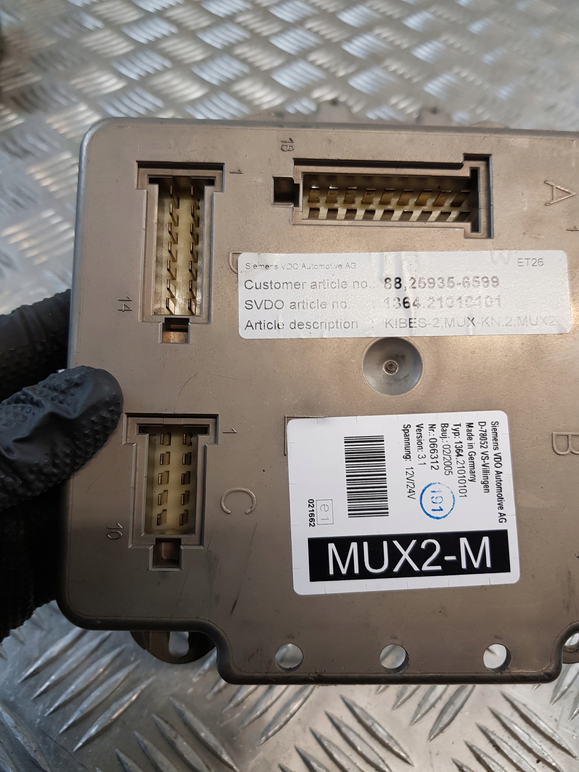 control unit SIEMENS VDO MUX2-M DO AUTOBUSU 1364.21010101 88.25935.6599