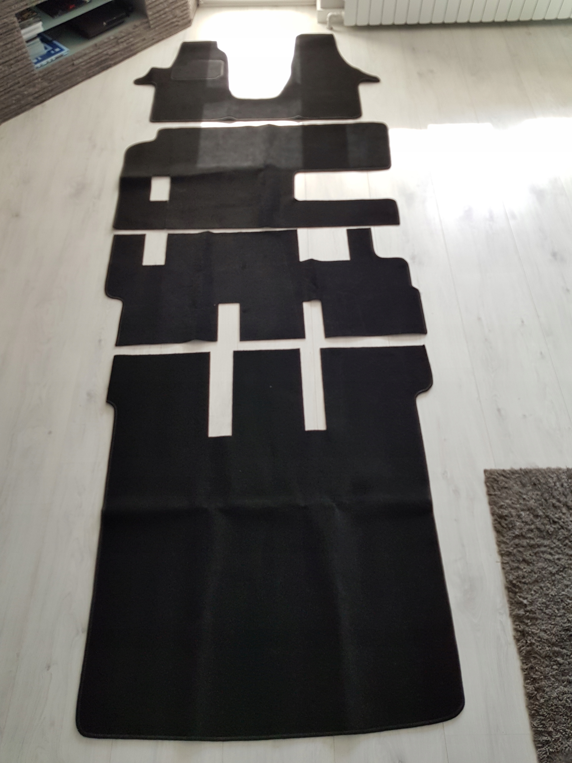 Dywaniki Welurowe VW VOLKSWAGEN T5 CARAVELLE 03 15 Multi Element Set Sets