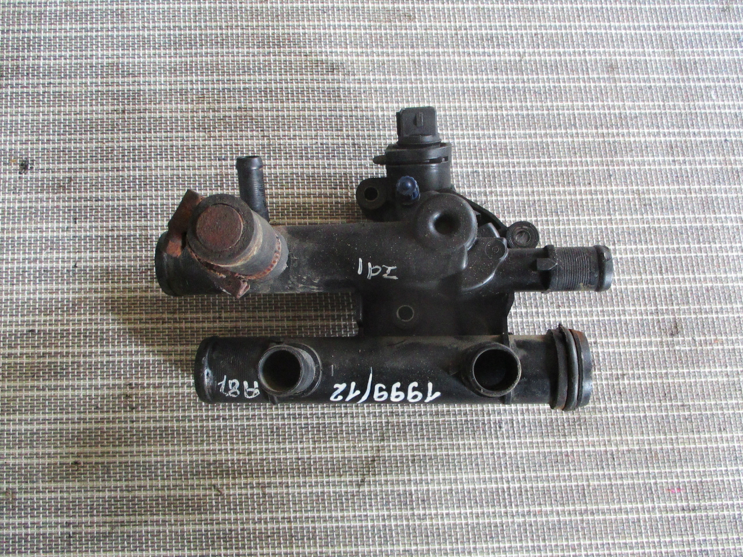 Renault OE 8200709149 obudowa termostatu