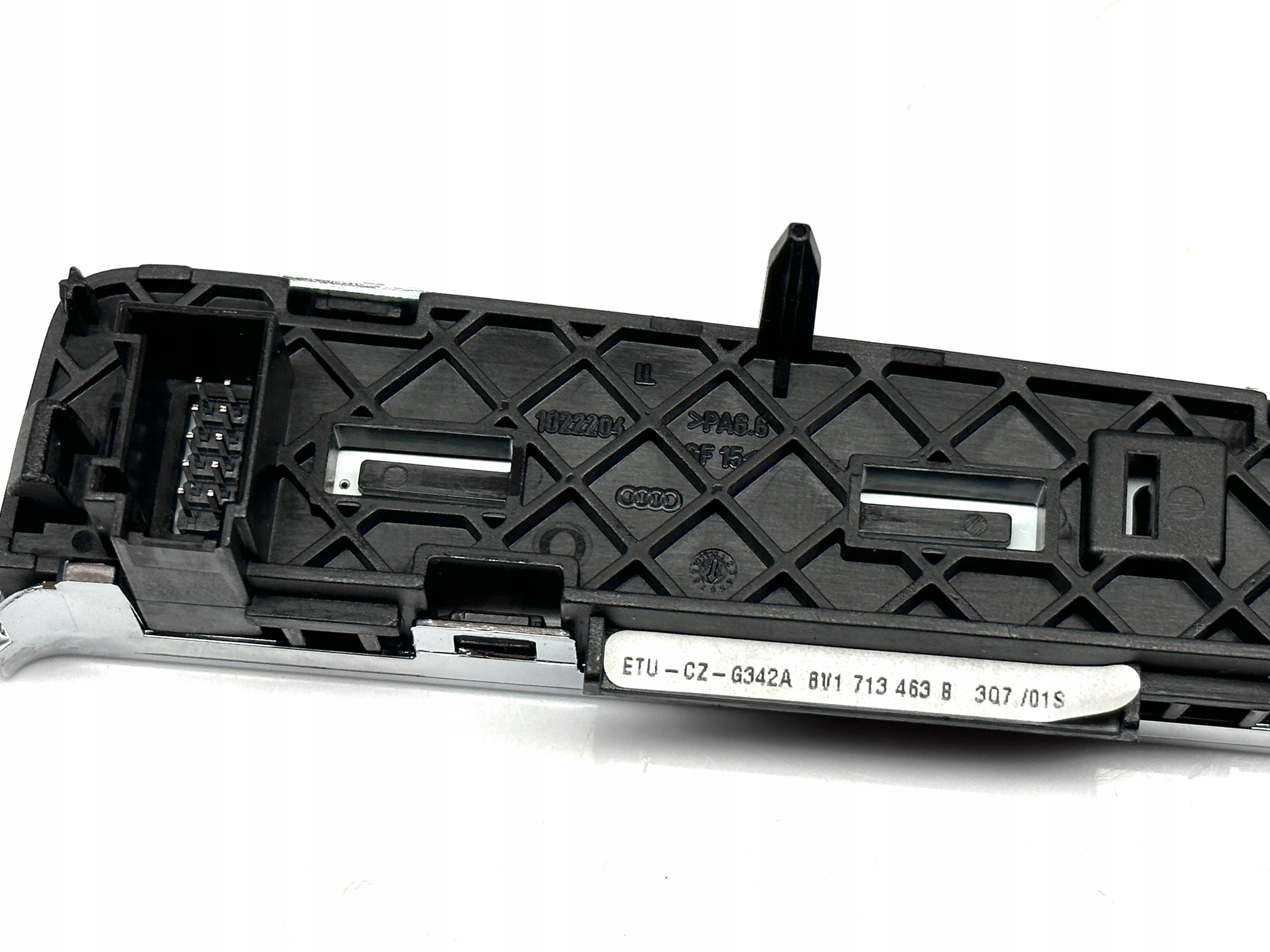 AUDI A3 8V LIFT DSG display changes of the gear panel automat 8V1713463B