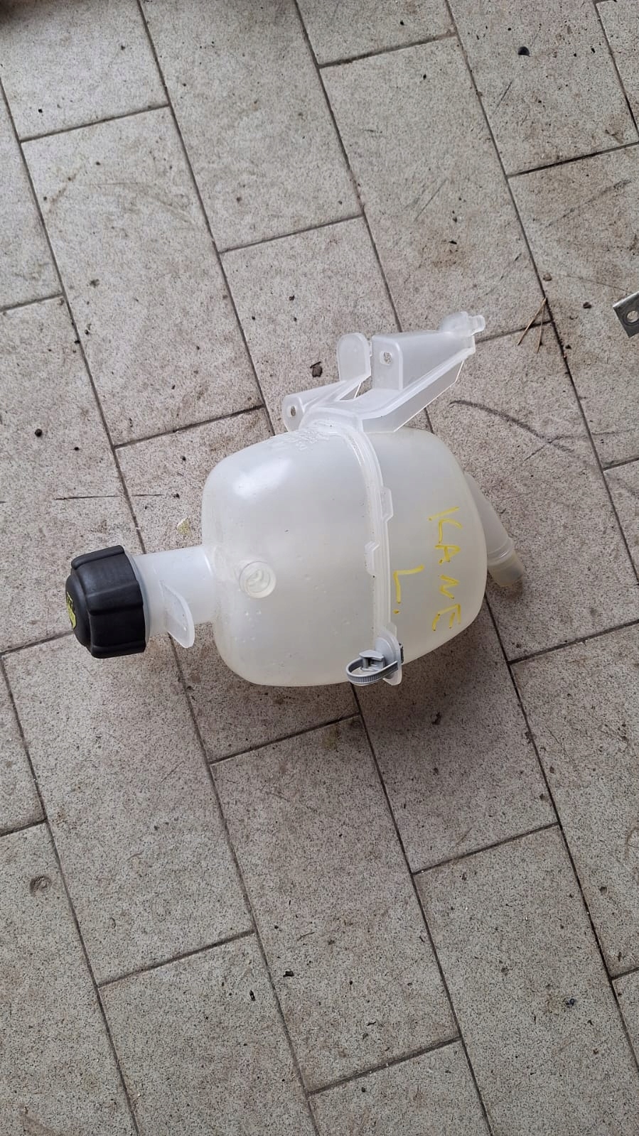 spremnik vode WYROWNAWCZY RENAULT KANGOO IV E-TECH 929A02725R