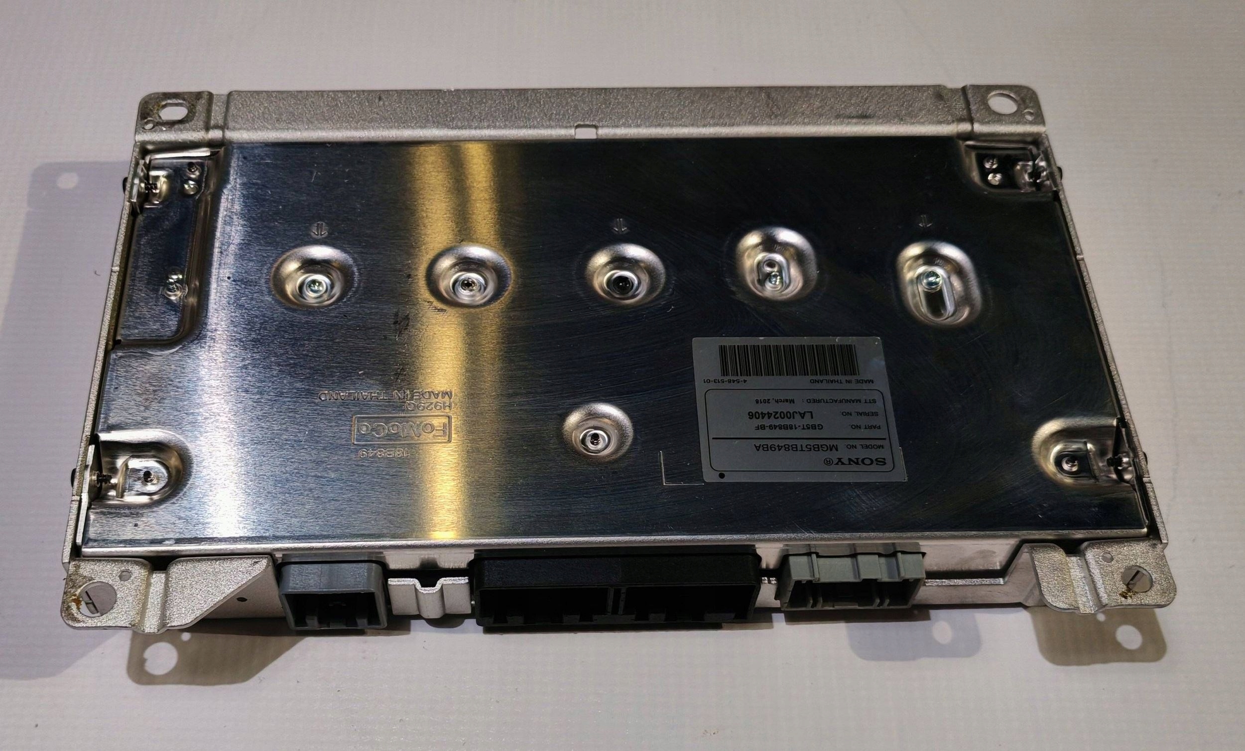 amplifier Sony Ford taurus Edge Explorer Flex V 2016