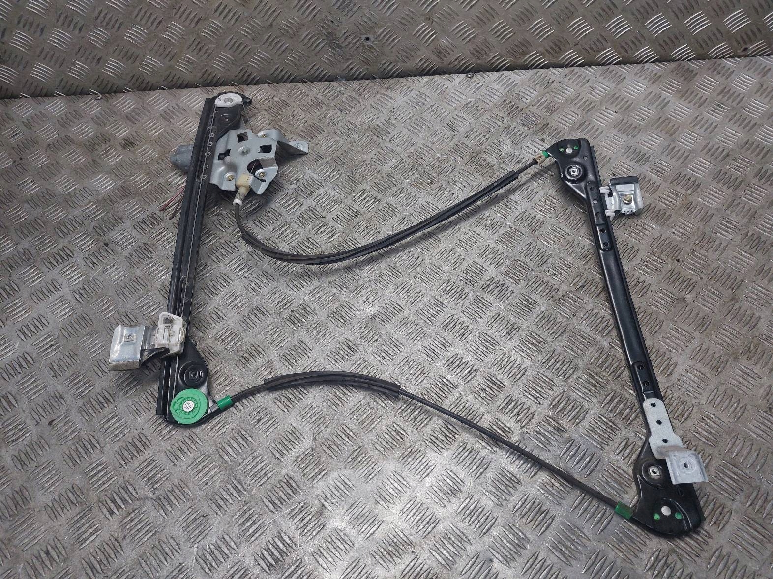mechanism window regulator right front CHRYSLER PACIFICA and 04894270AC