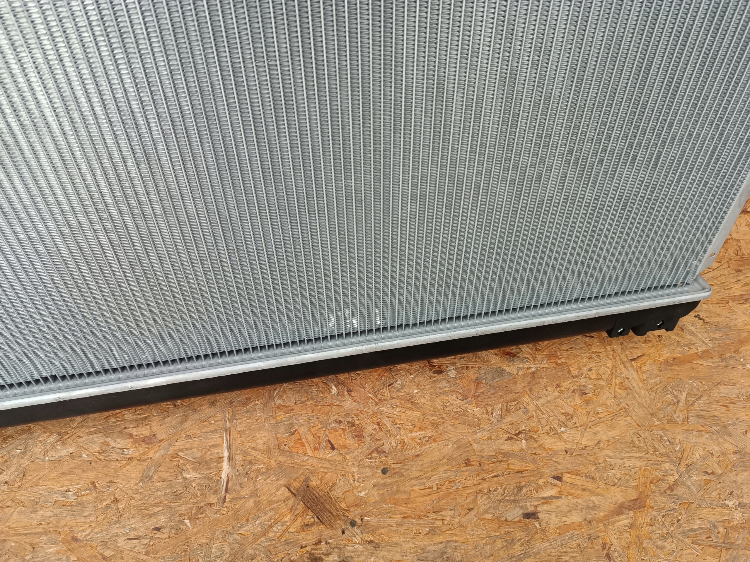 CHŁODNICA WODY SUZUKI GRAND VITARA 2005- 2.0 BENZYNA 17700-65J10 Numer katalogowy oryginału 1770065J10