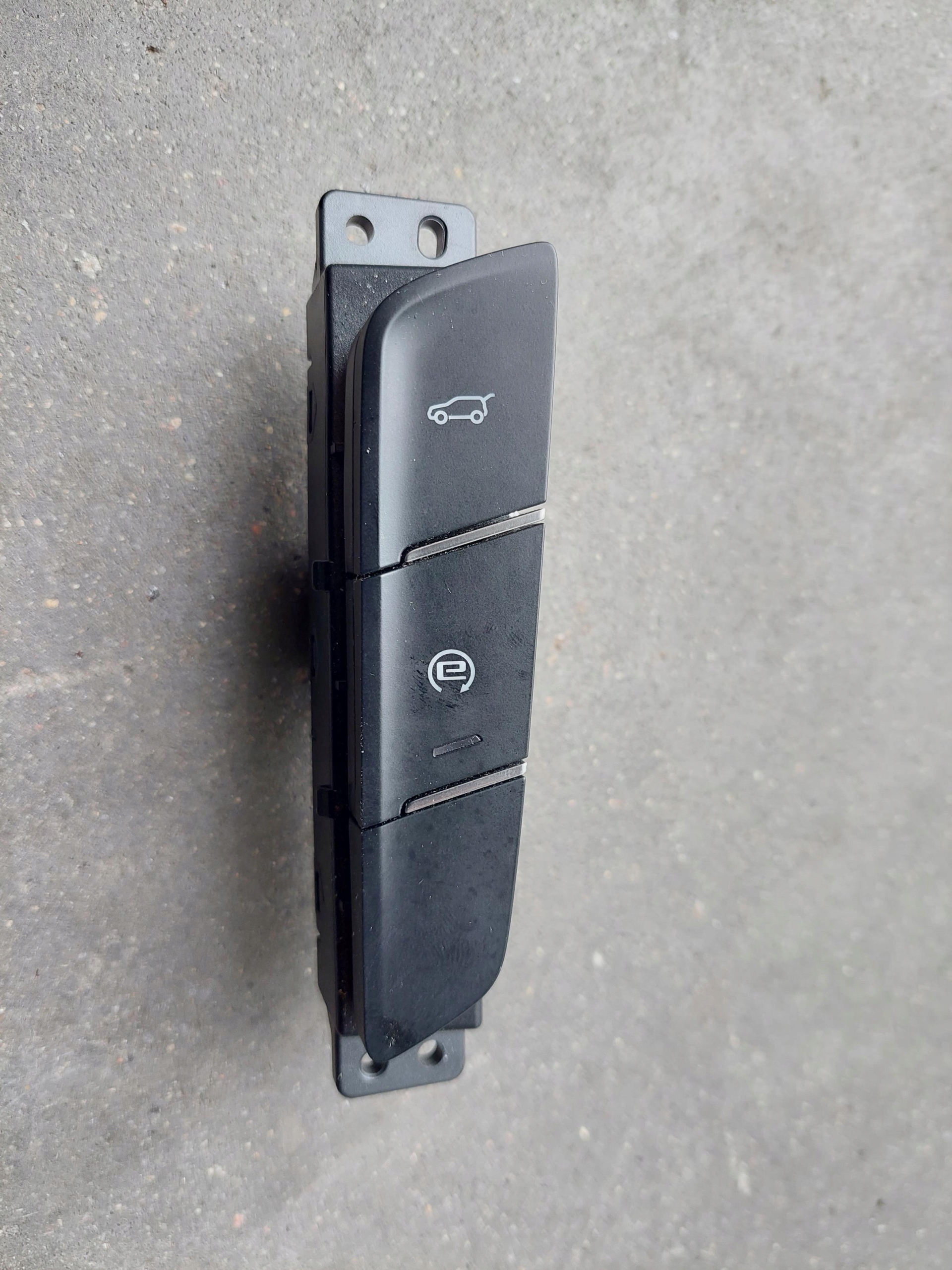 opening control switch bonnet 10694785 MG HS and