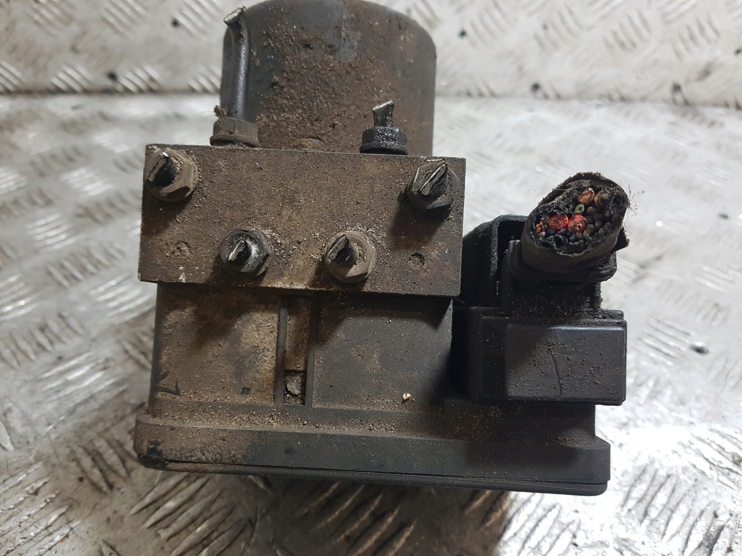 Pompa ABS VOLKSWAGEN GOLF 5 1.9 TDI 1K0907379Q