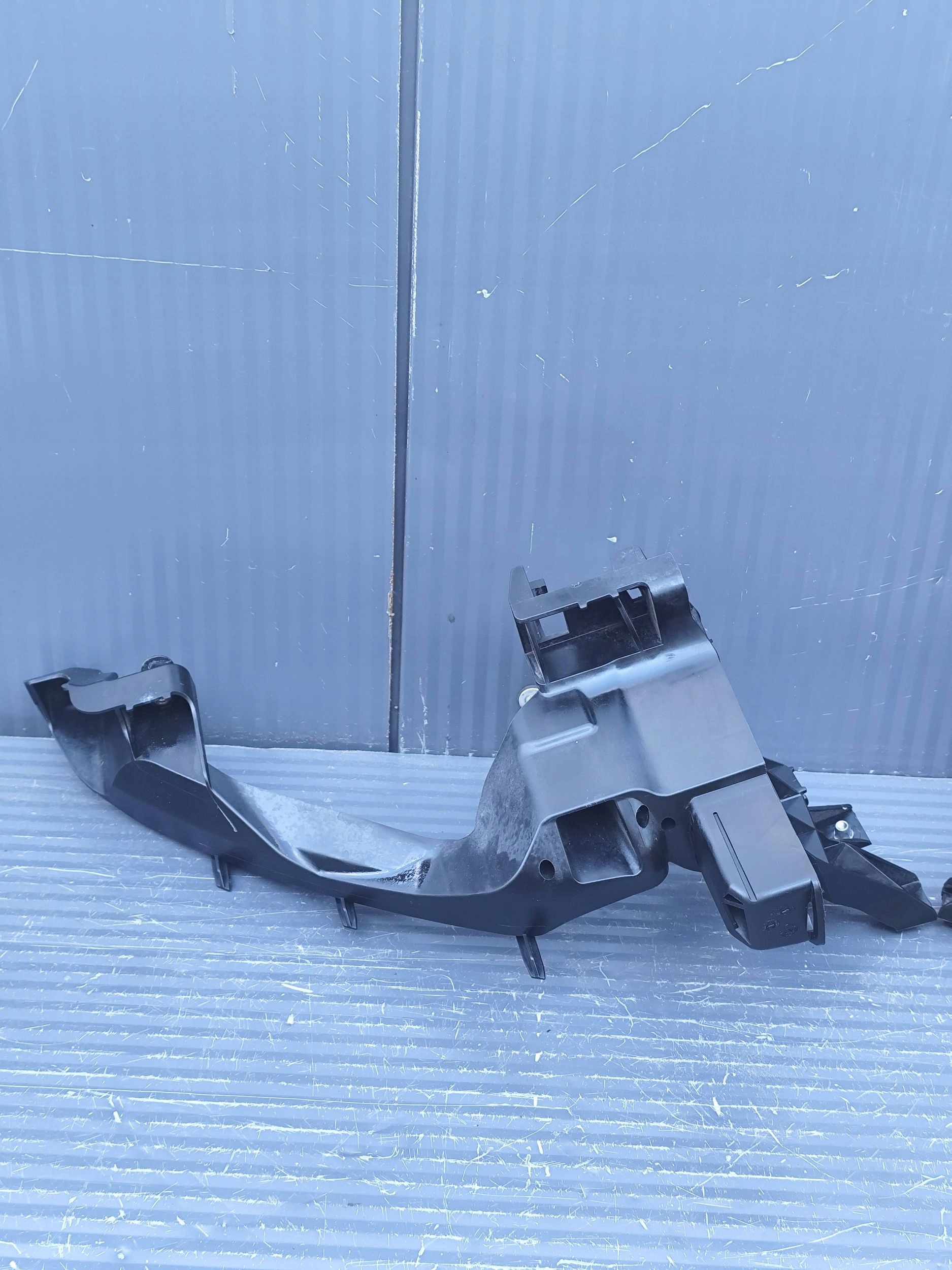 AUDI Q5 80A LIFT support holder lights front right 80A805608B