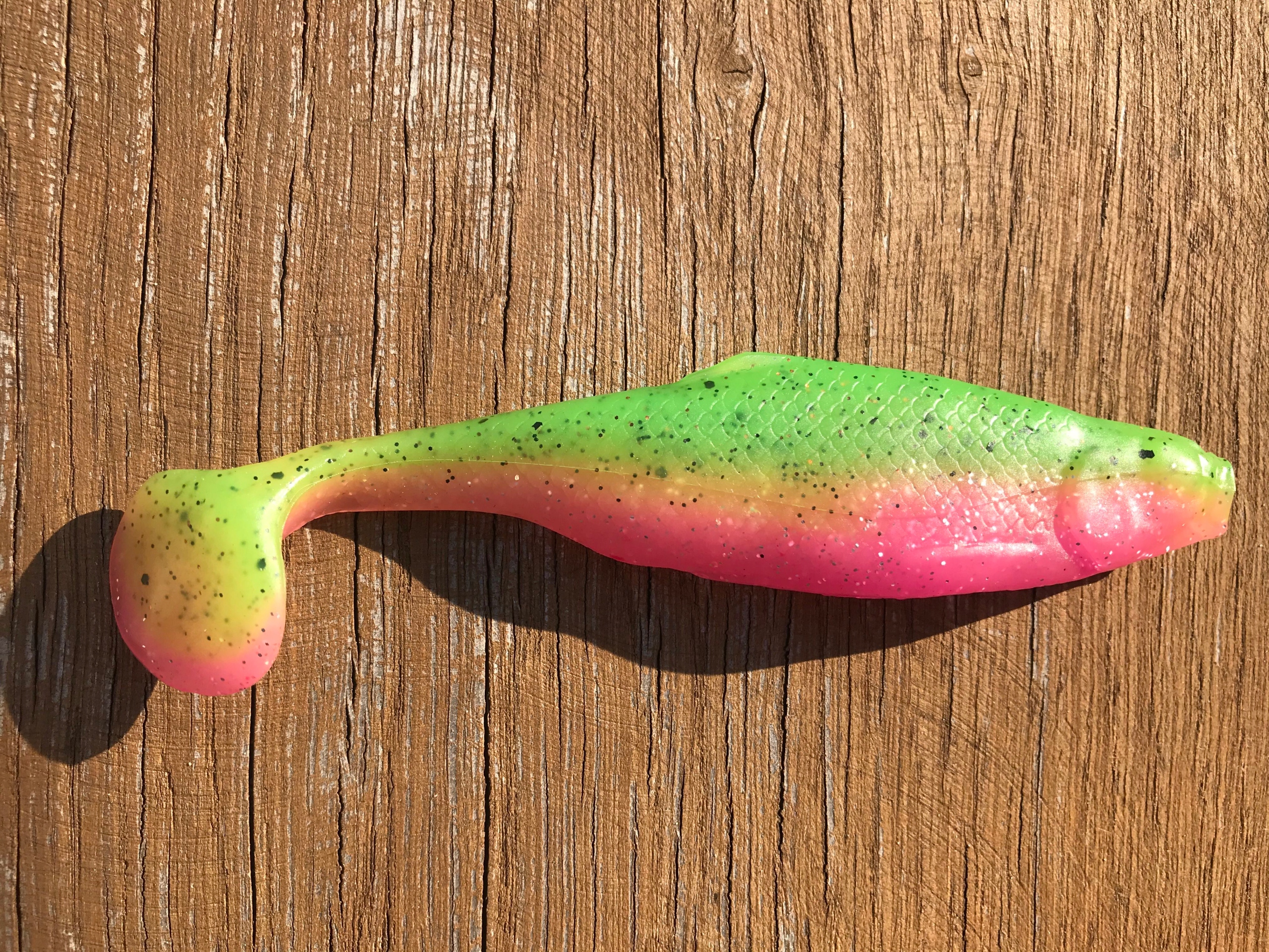 GUMA REALISTIC SHAD MATUSIAK PŁOĆ 12 018 LIMIT NEO