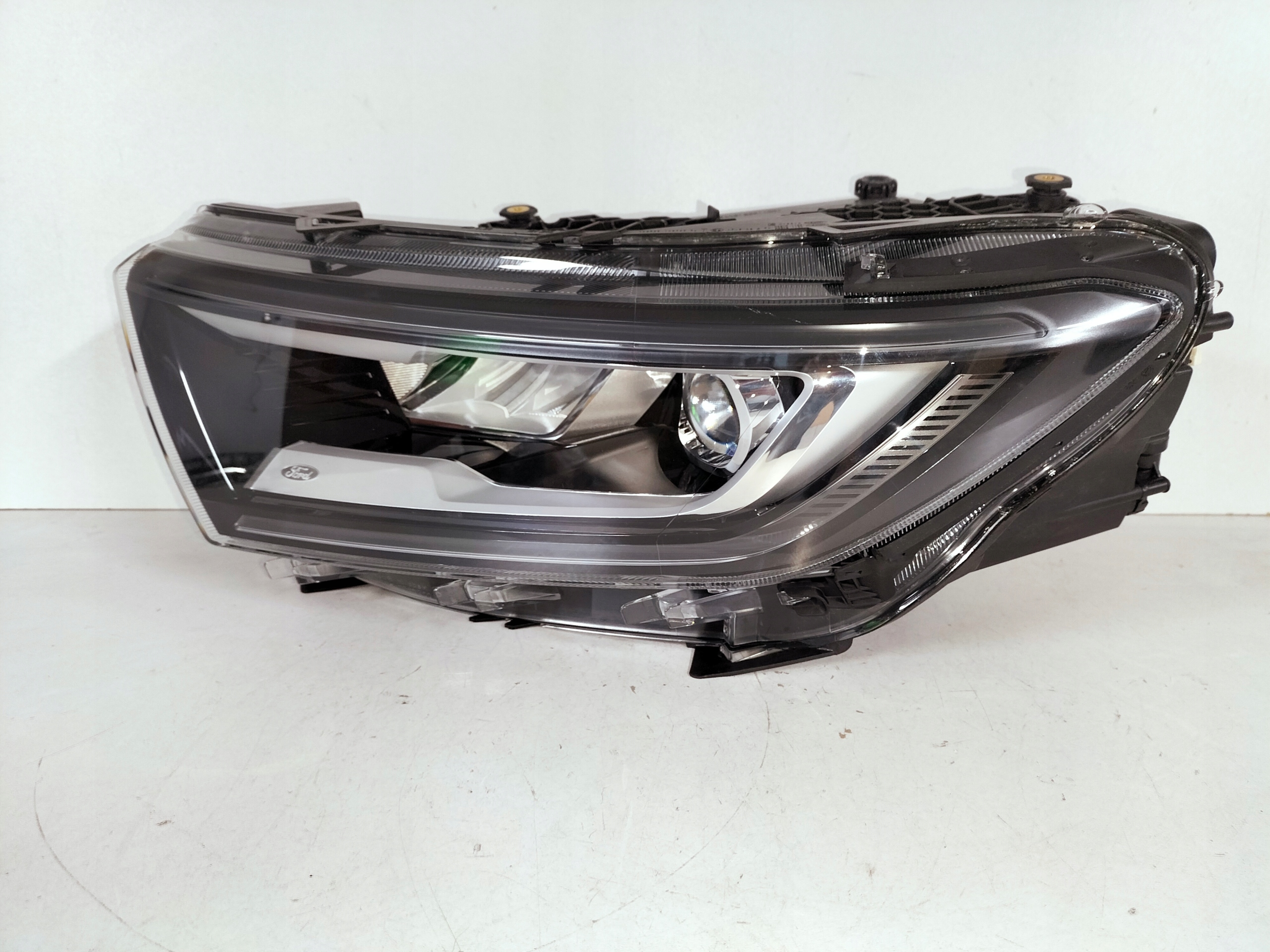 light front left FORD TOURNEO CONNECT III 21
