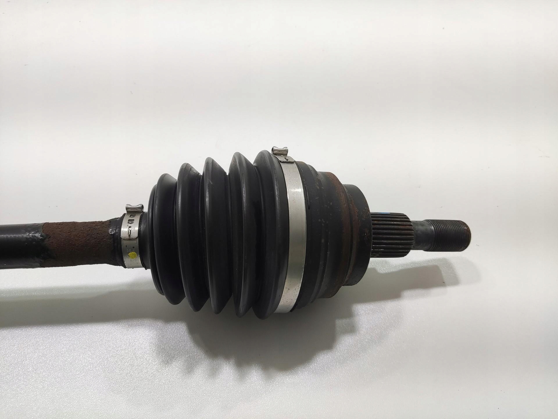 semi-axis right right front MERCEDES ML W164 3.0 CDI 2005-2008 A1643301901
