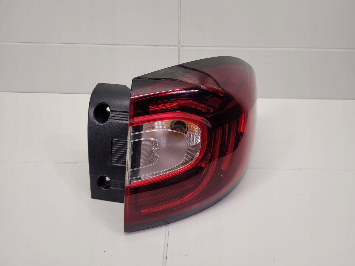 light rear right side Renault Captur 2016 265506738RB