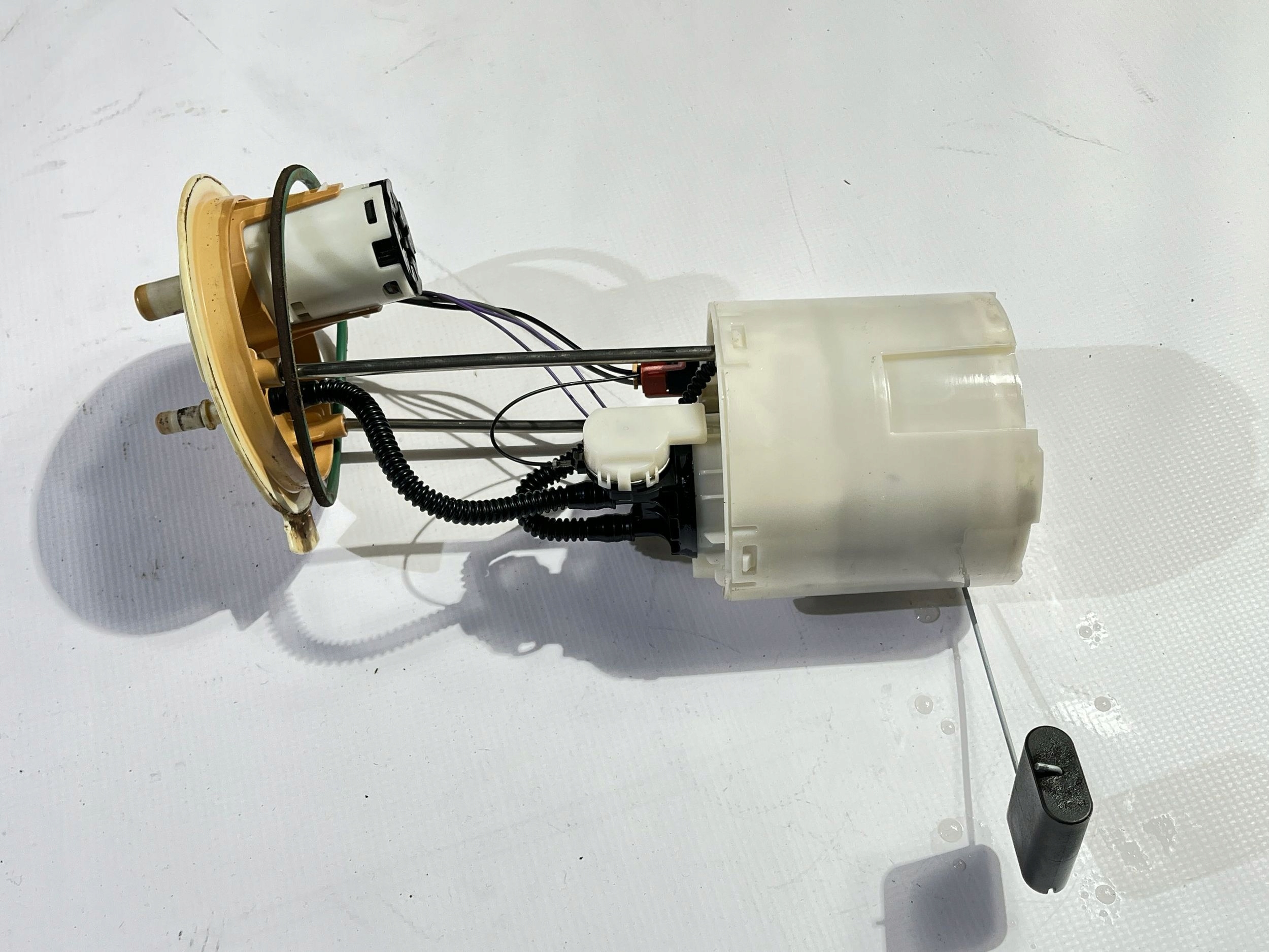 feed pump Ford F-150 F150 5.0 6.2 Raptor 2011-2014