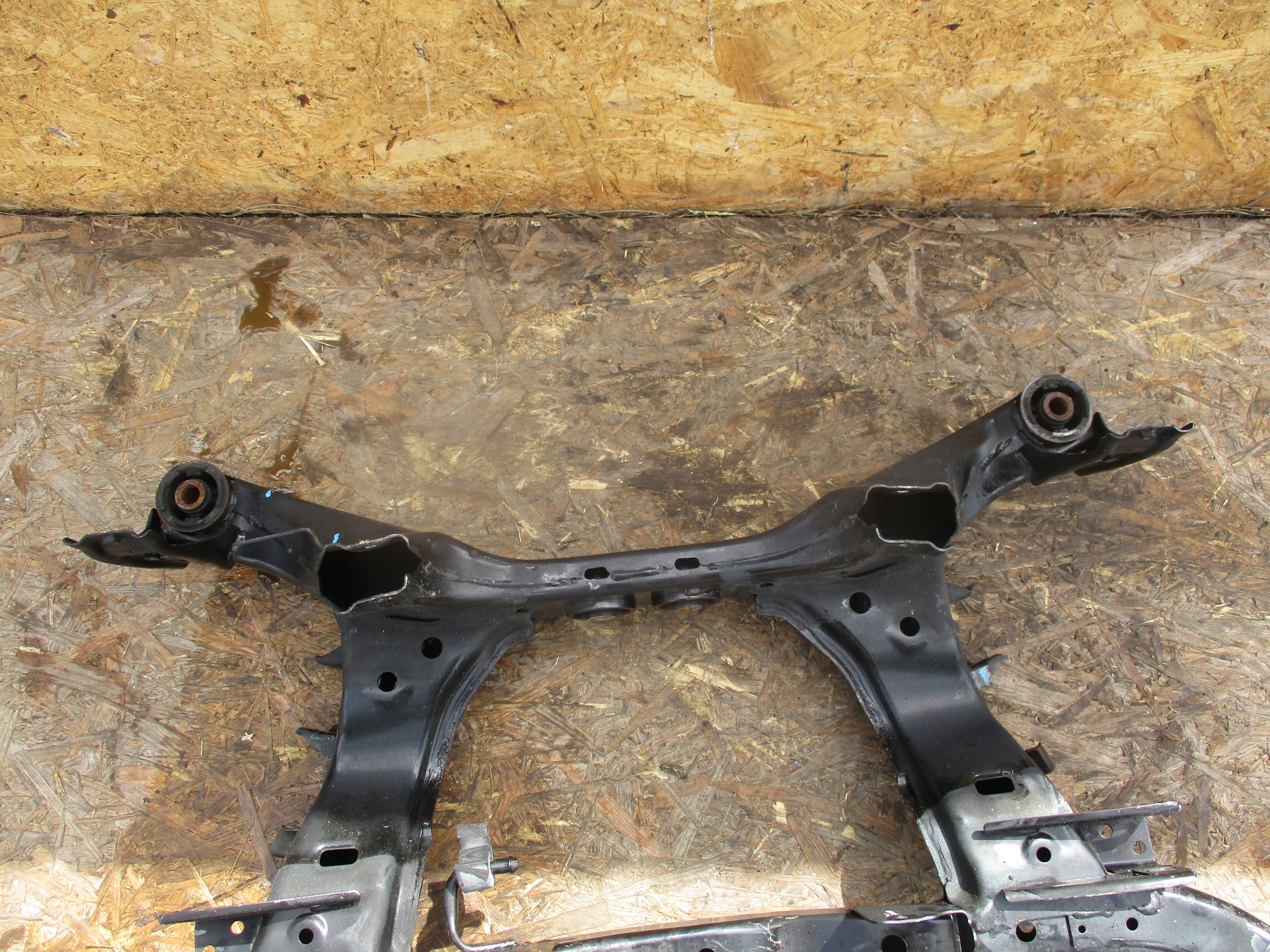 axle beam rear part axle beam subframe Subaru XV