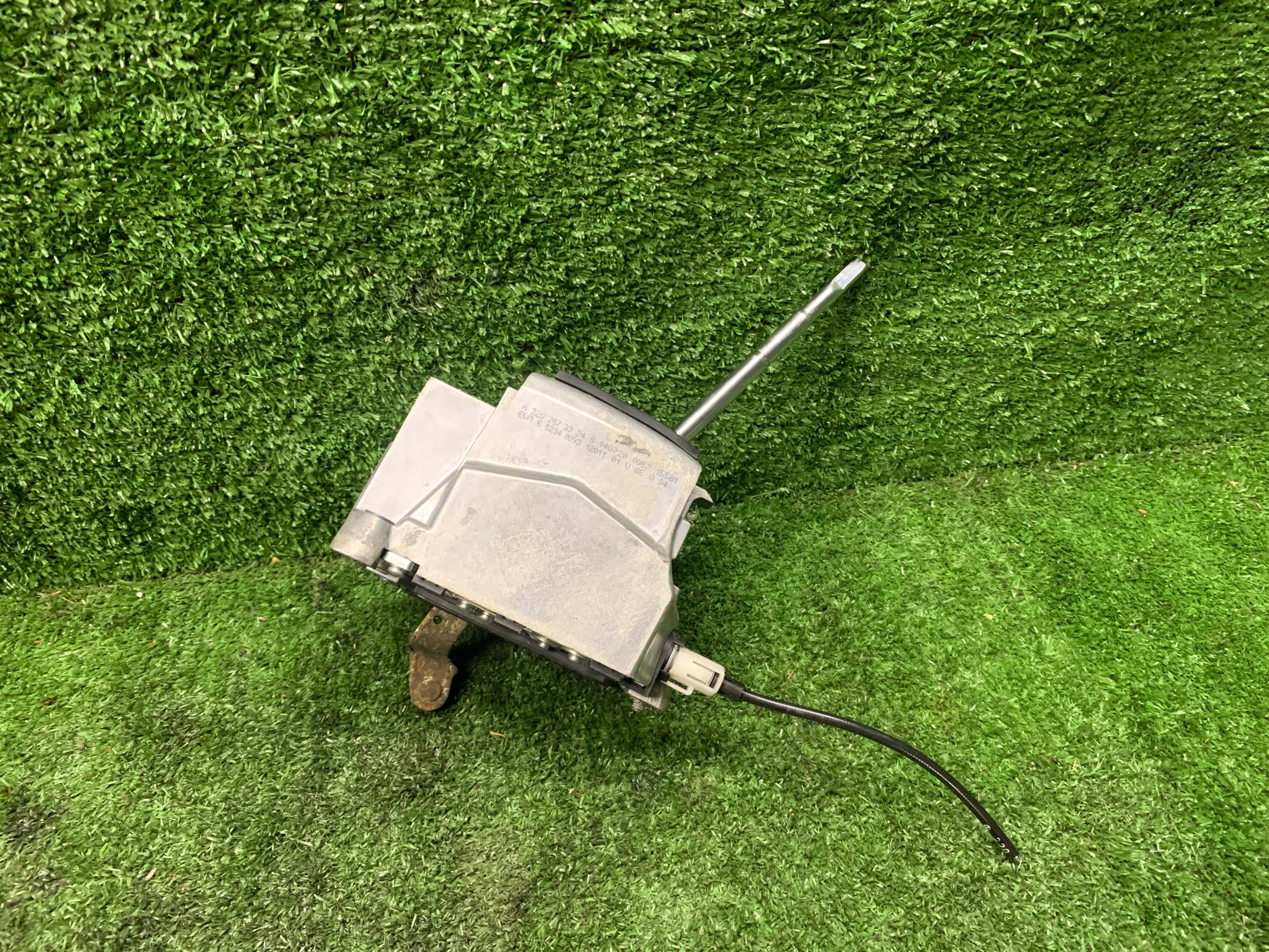 MERCEDES W220 W215 LEWAREK WYBIERAK A2202673324